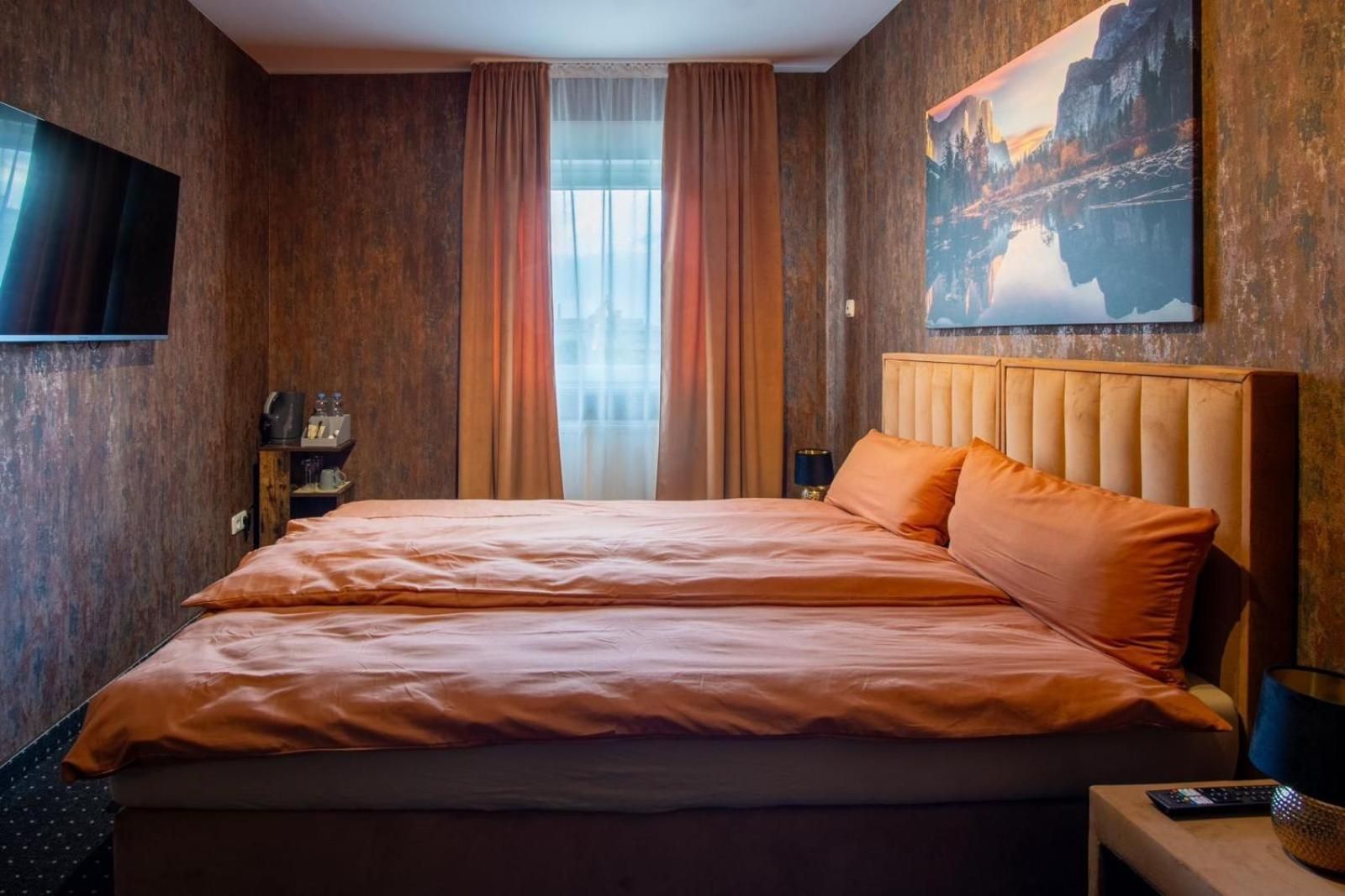 Double or Twin Room with Private Bathroom