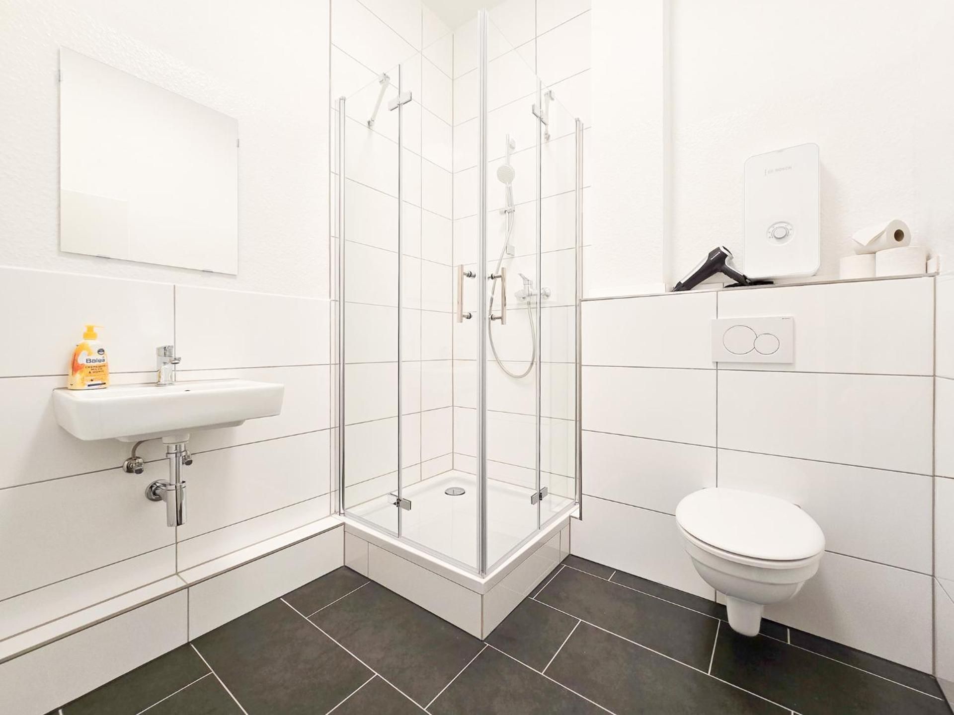 Three-Bedroom Apartment - High Floor