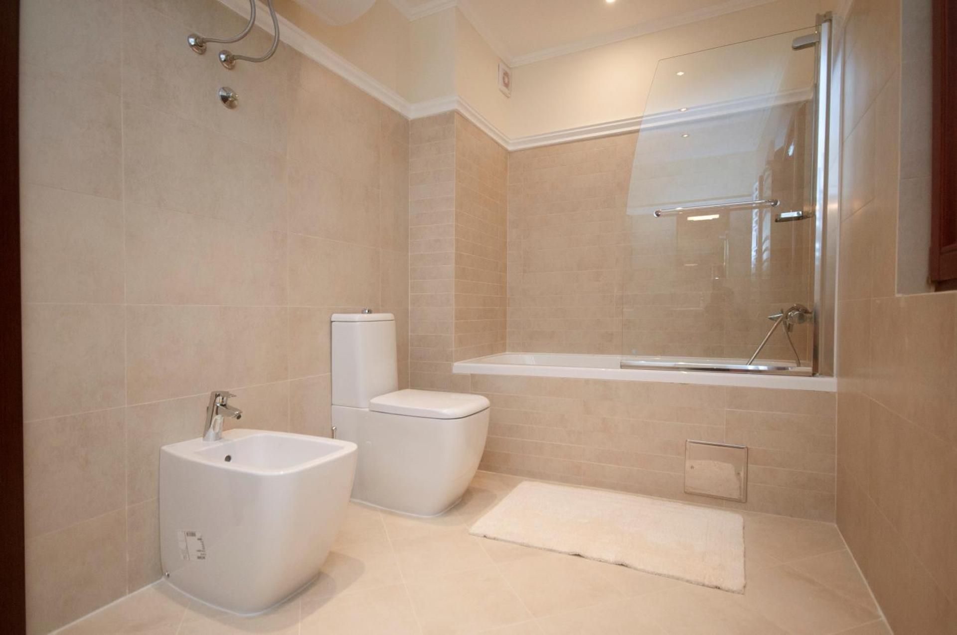 St.George Apartments Two-Bedroom Apartment with Balcony and Sea View 2