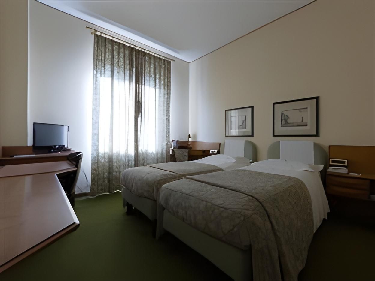 Deluxe Single Room