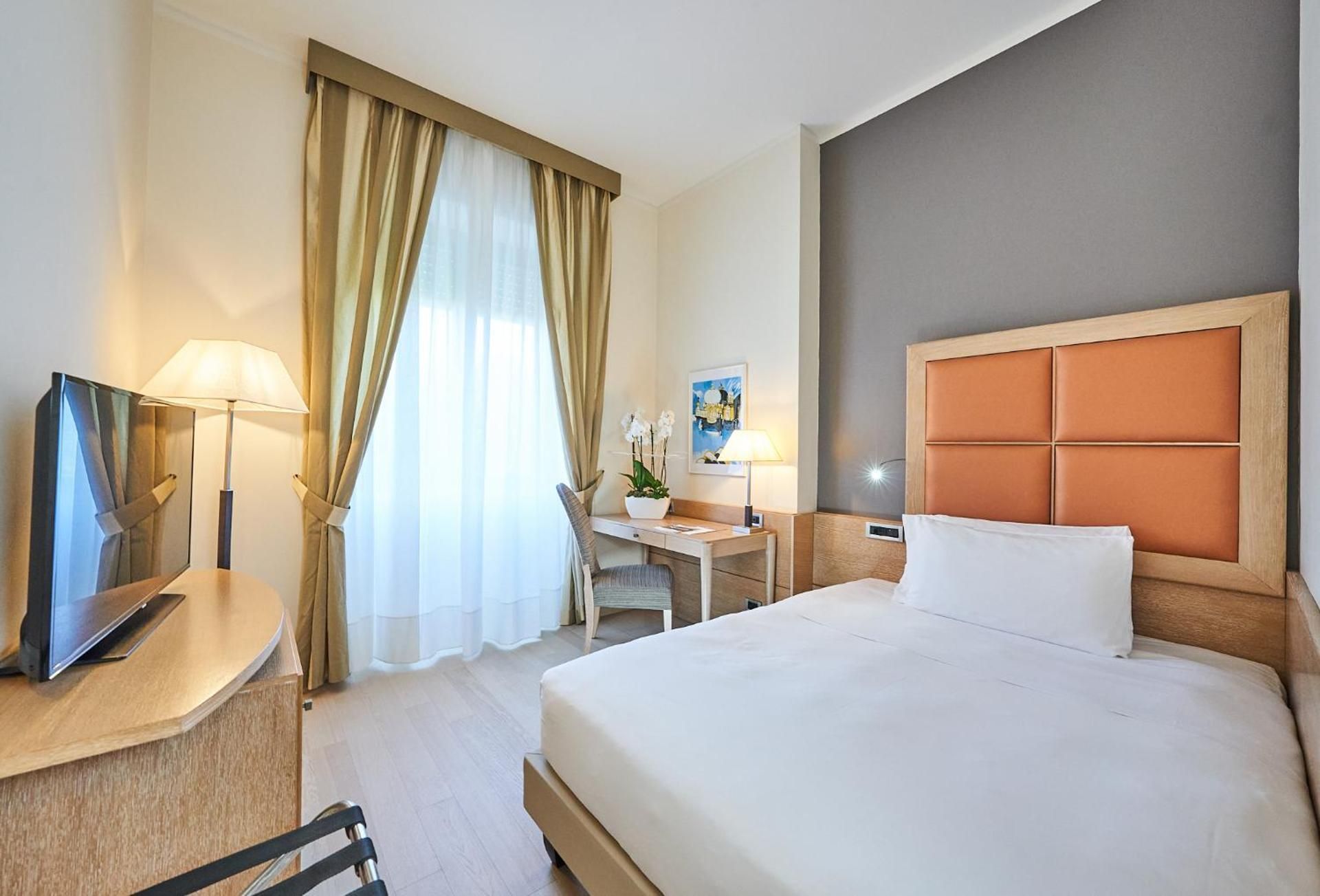 Superior Single Room