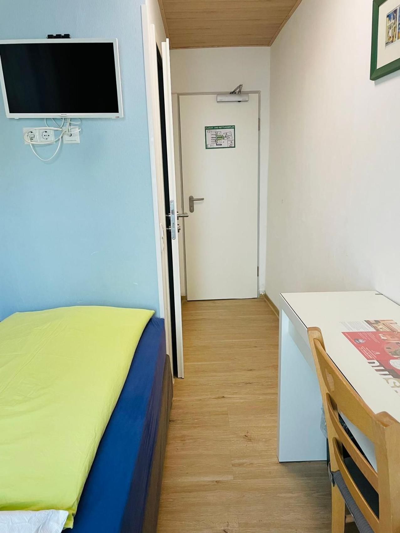 Single Room with Private External Bathroom