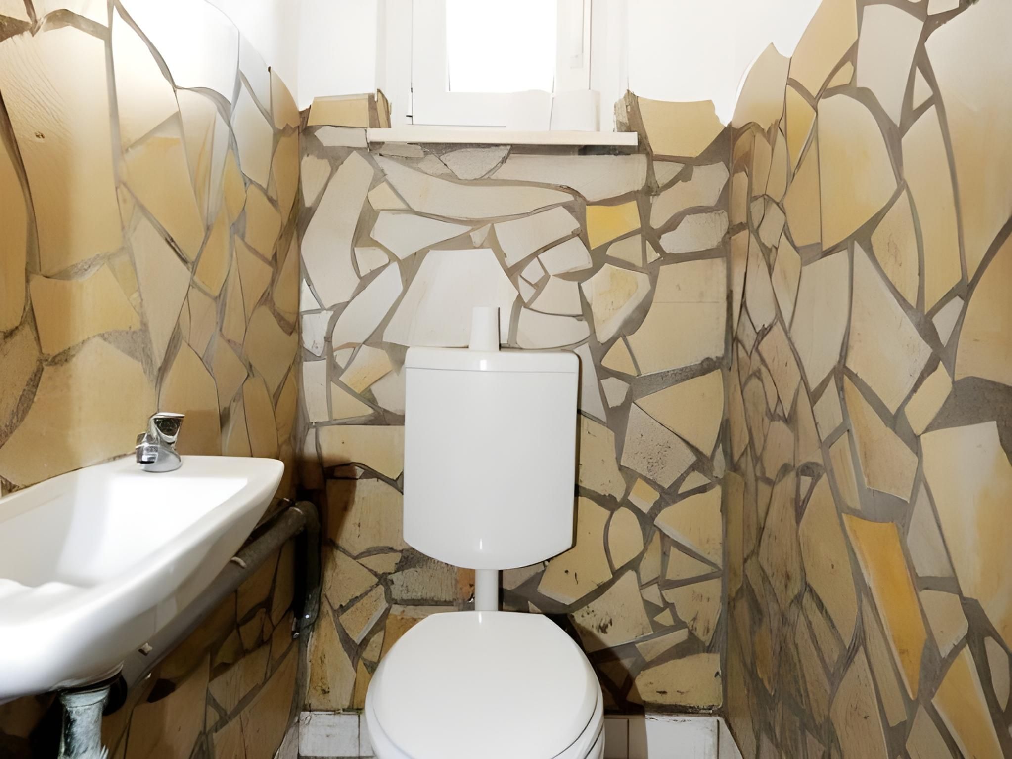 Hotel Goldener Hahn Economy-Double room-Shared Bathroom 2