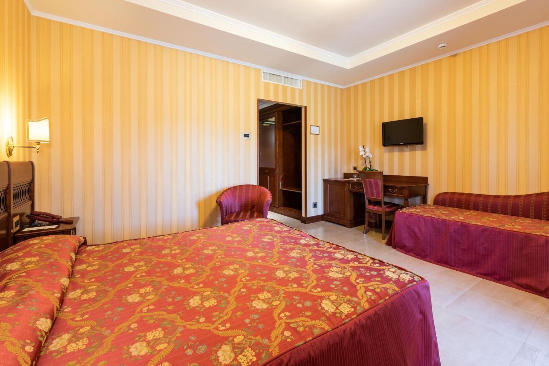 Classic Double or Twin Room - Ground Floor