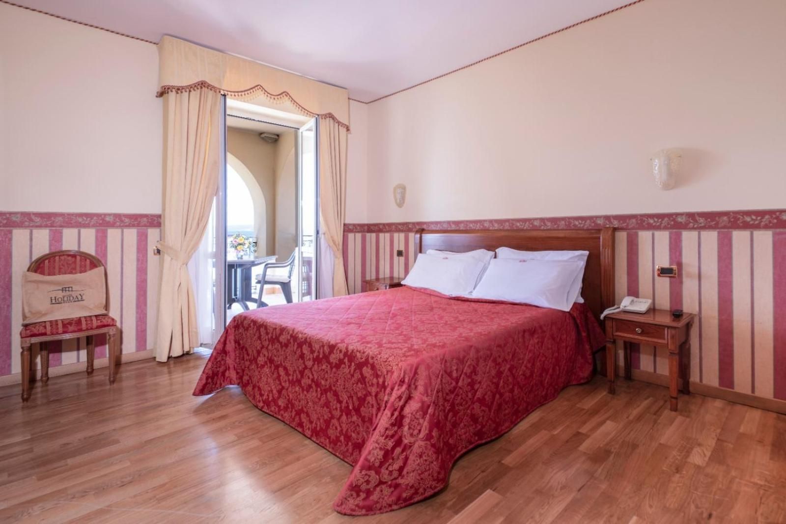 Superior Double Room with Balcony and Lake View