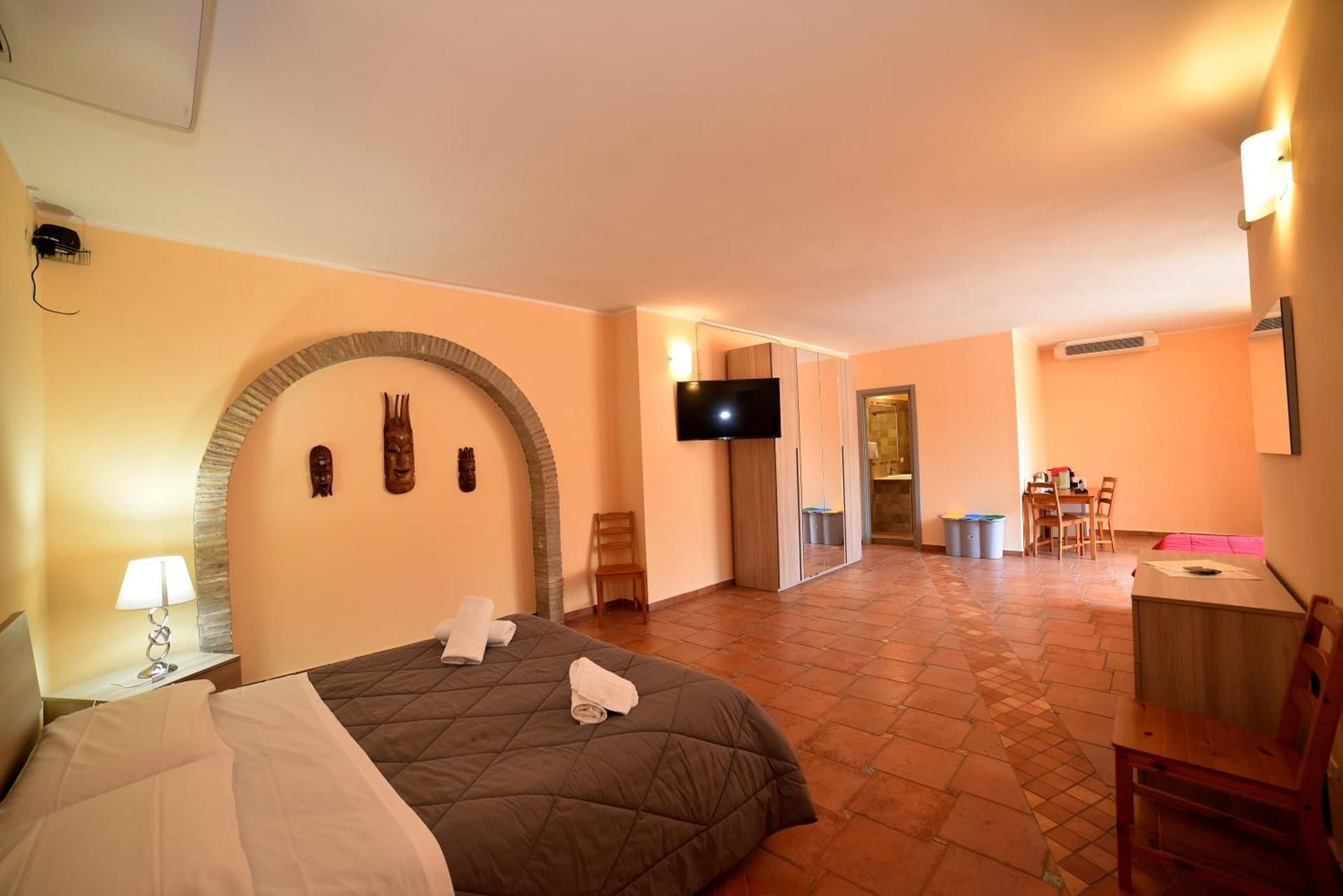 Triple Room with Private Bathroom