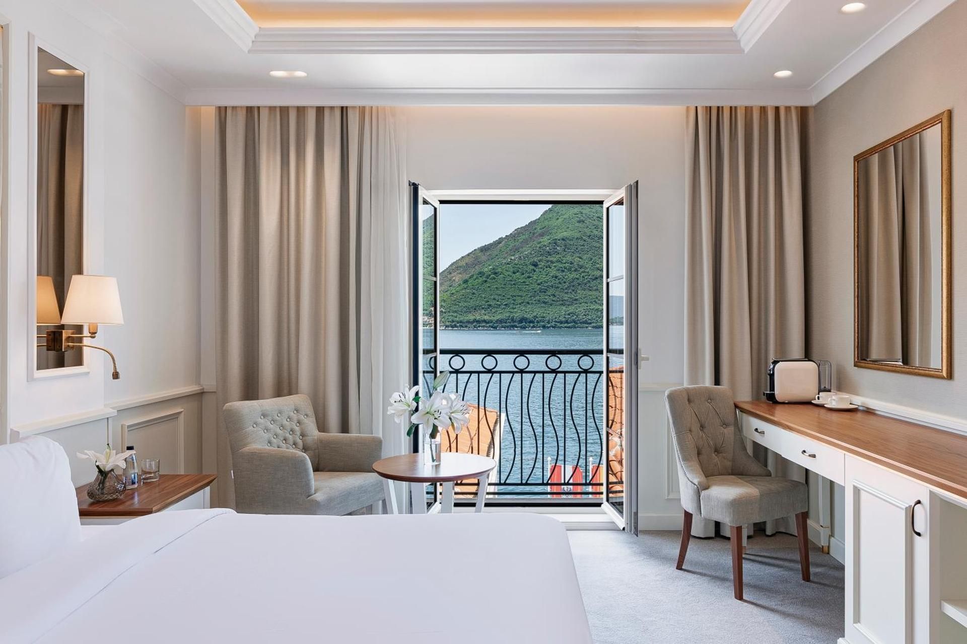 Heritage Premium Sea View Suite