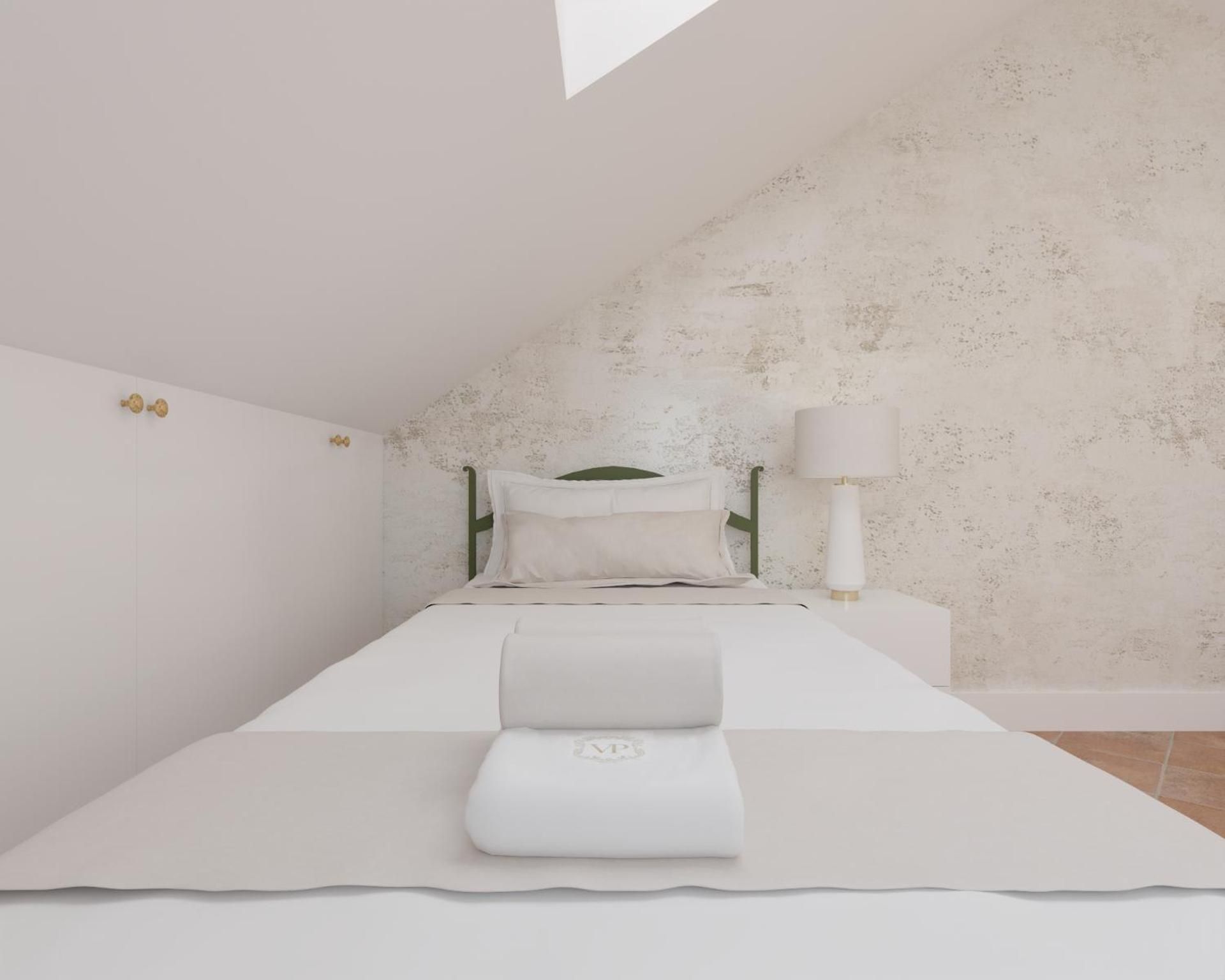 Single Room - Attic