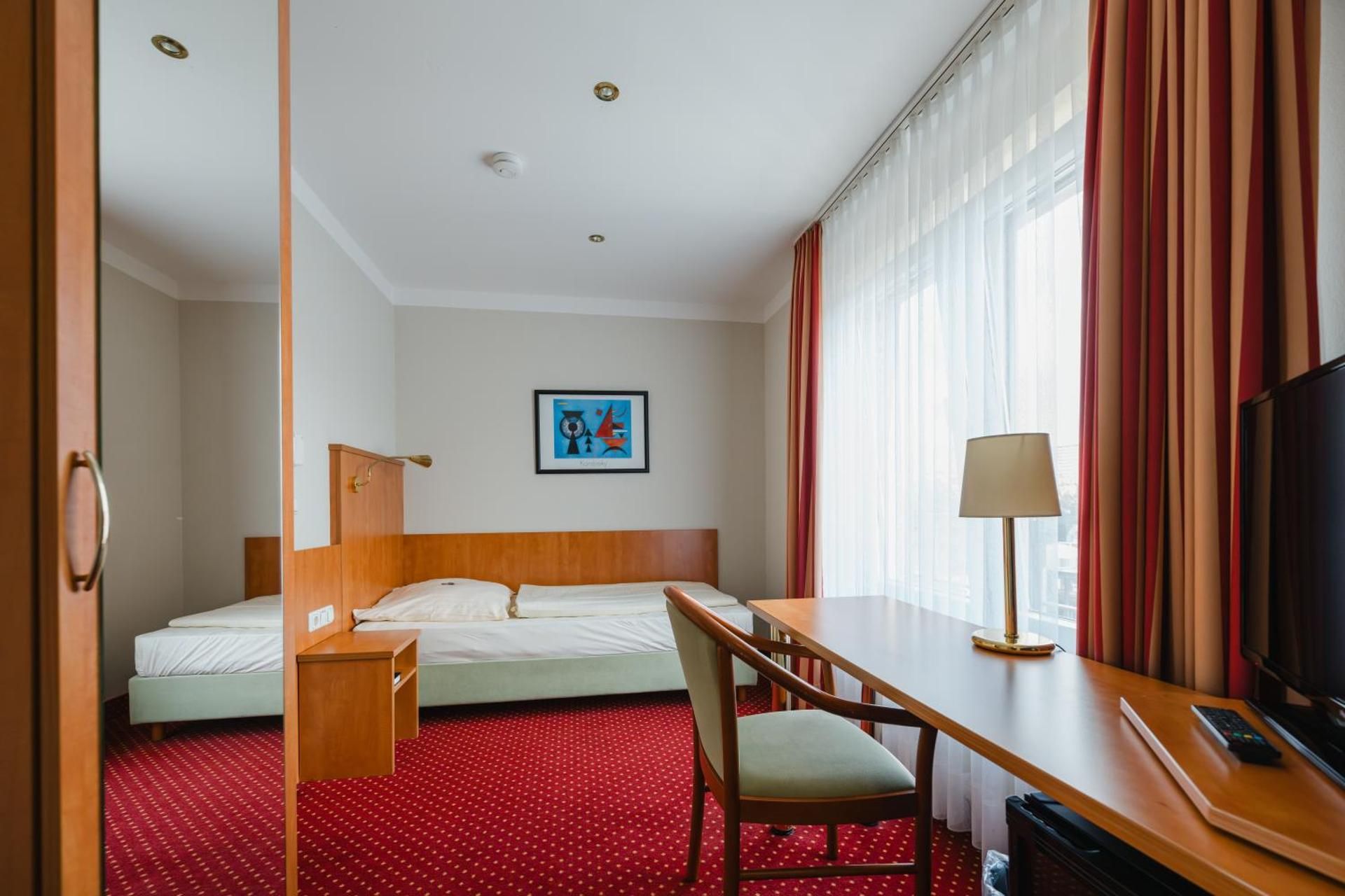 Single Room with Garden View