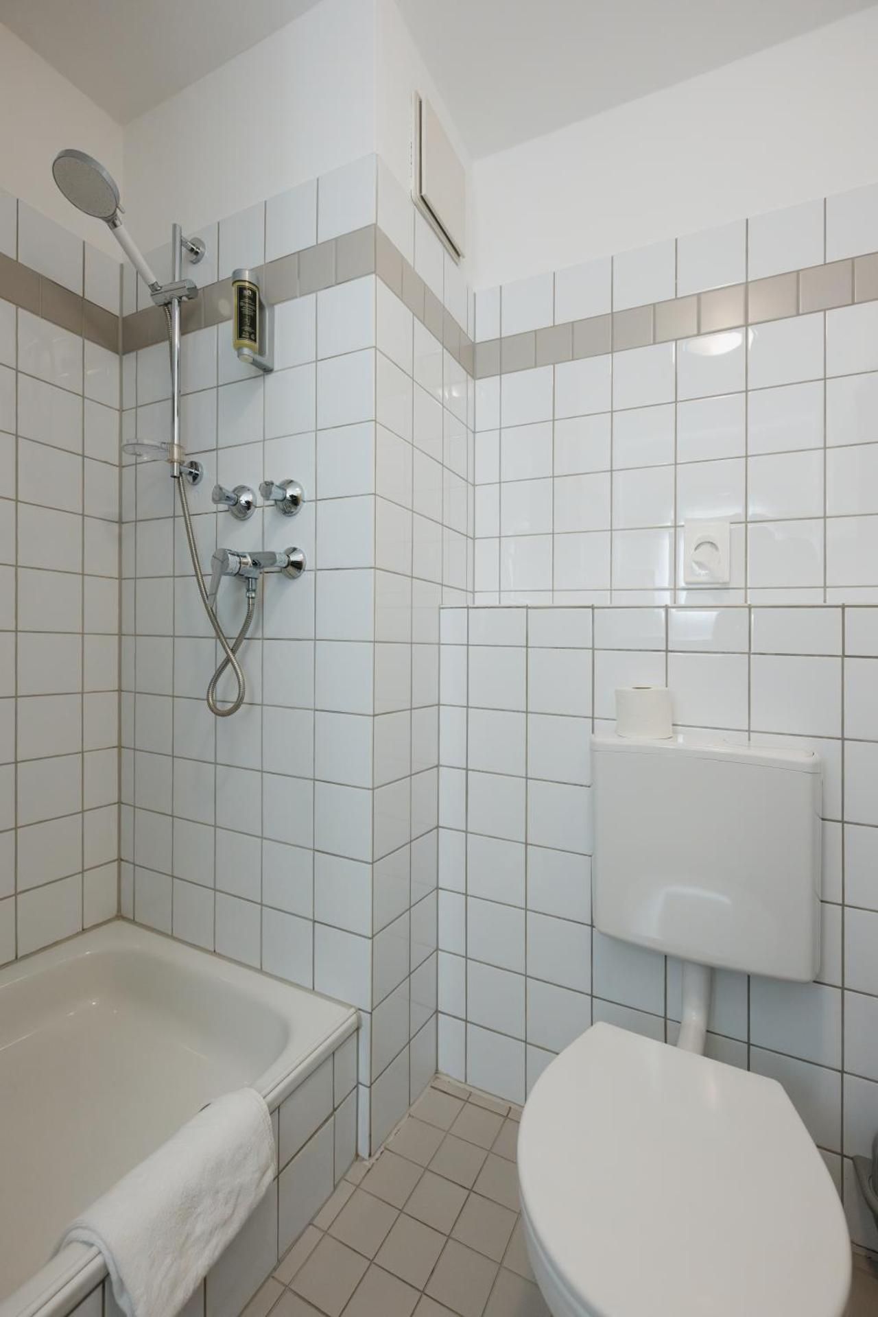 Single Room with Garden View