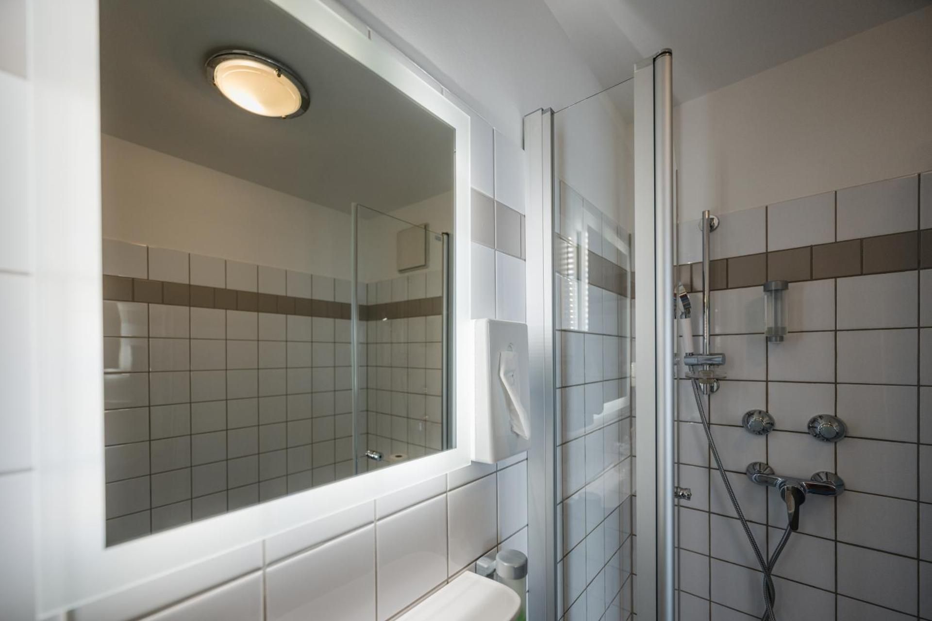 Hotel Mirage Double Room 3