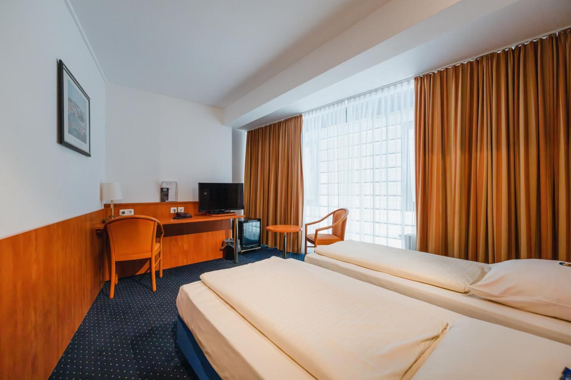 Hotel Mirage Double Room