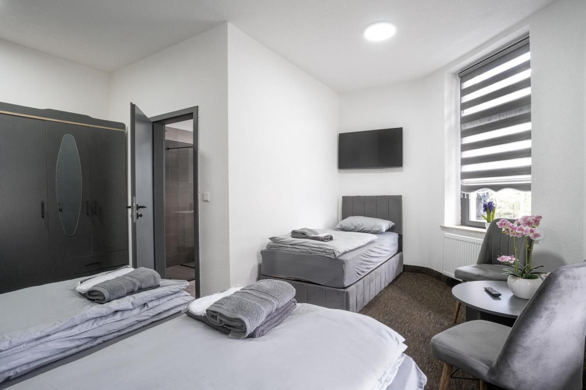Deluxe Family Suite