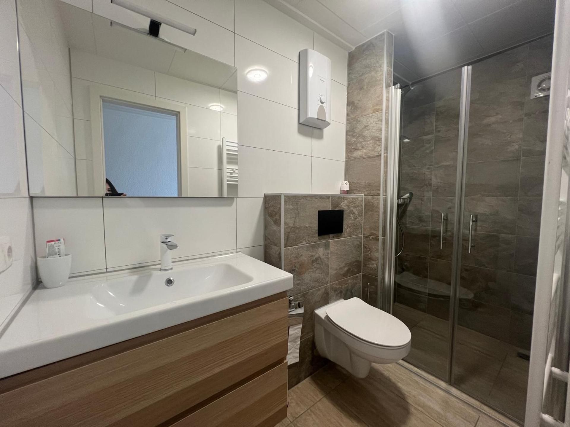 Standard Twin Room with Shared Bathroom