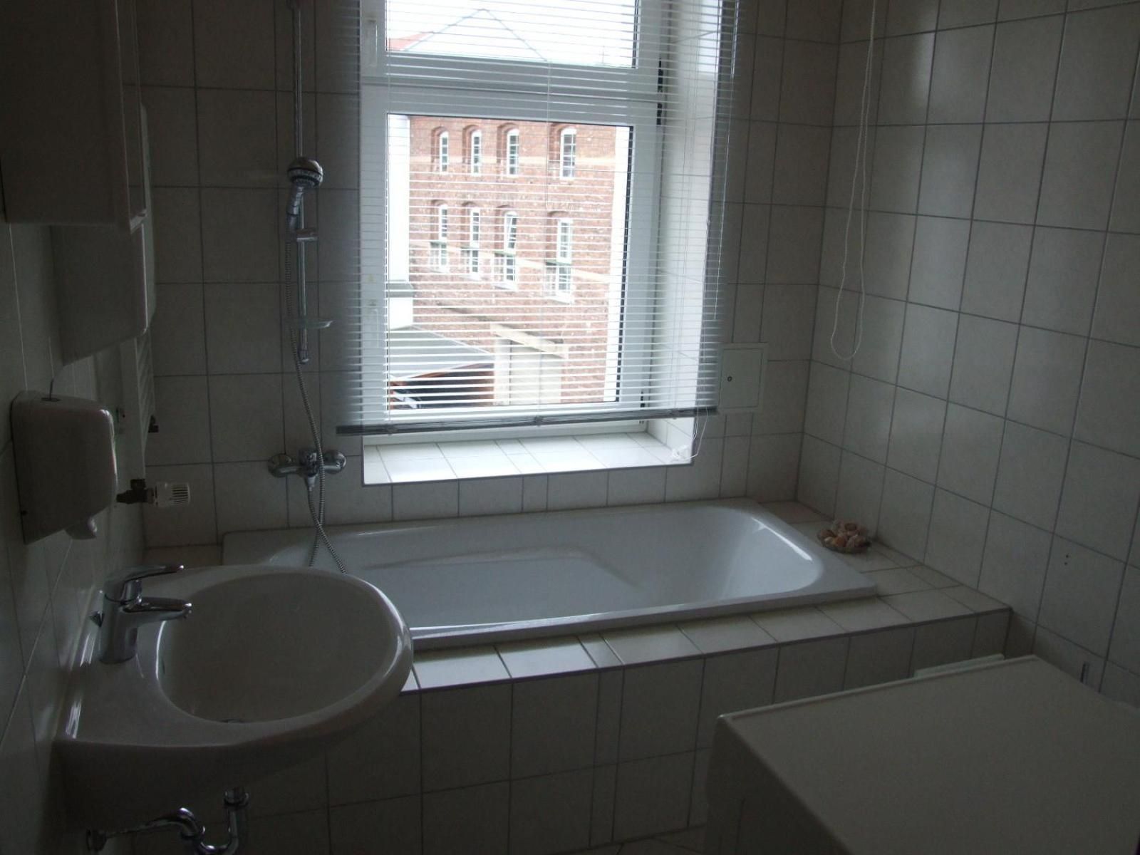 Single Room with Shared Bathroom