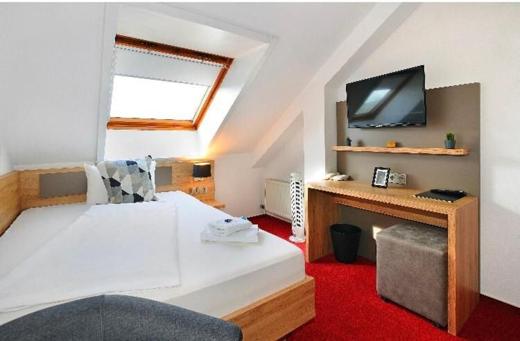 Single Room with Bathroom