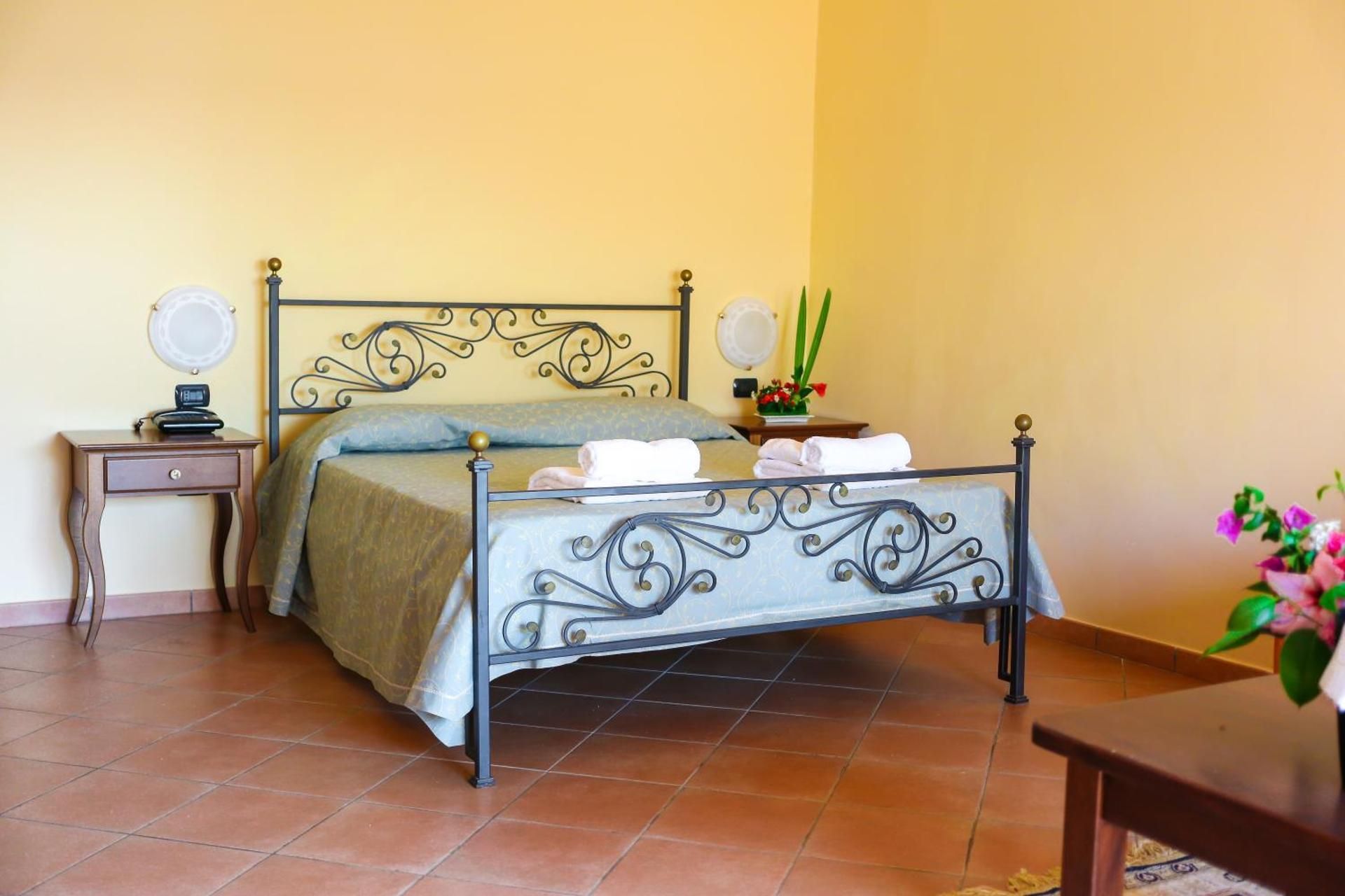 Deluxe Quadruple Room with Sea View