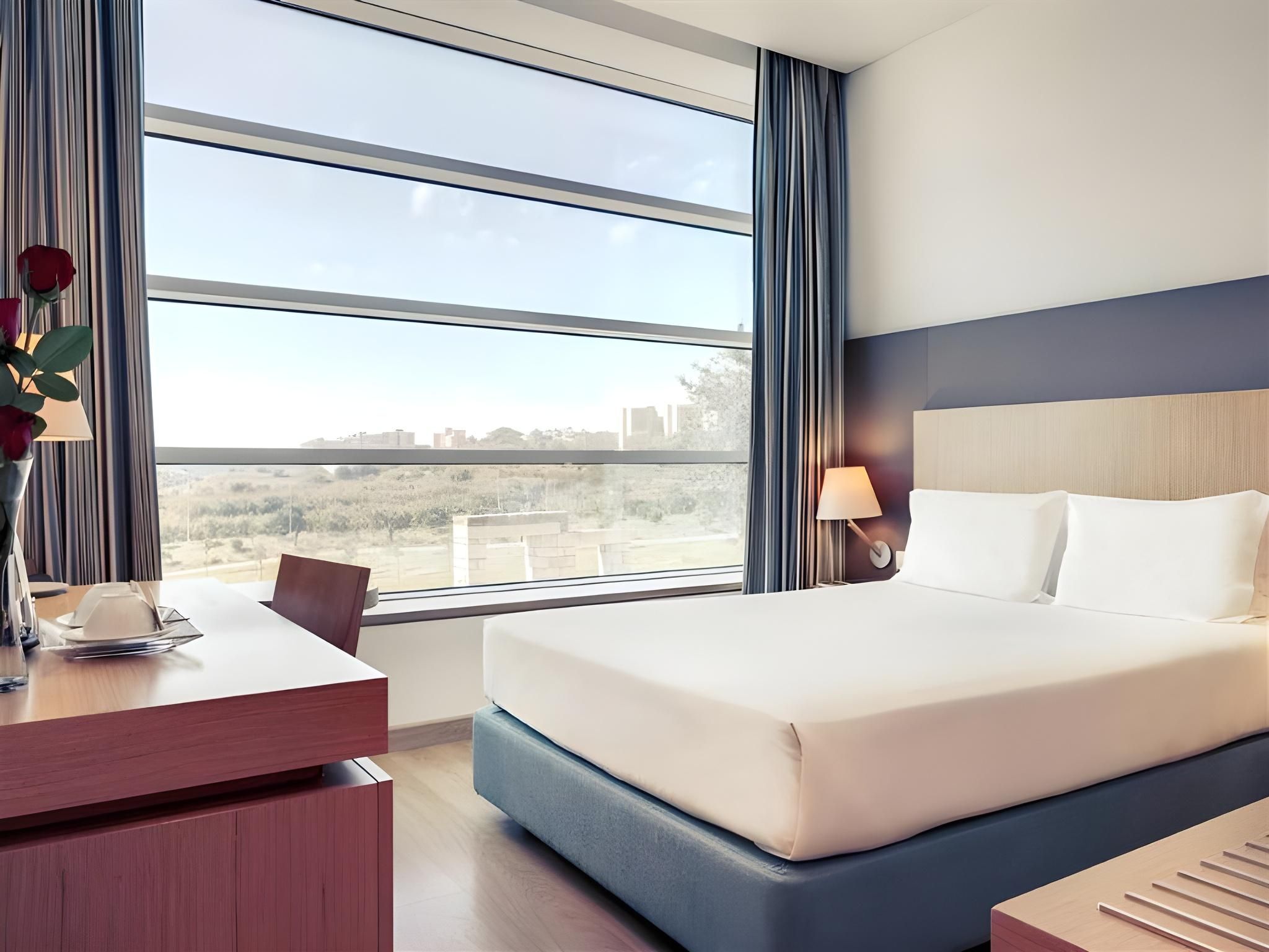 Hotel Mercure Lisboa Almada Standard Room