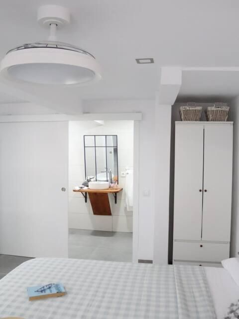 Twin Room with Private Bathroom