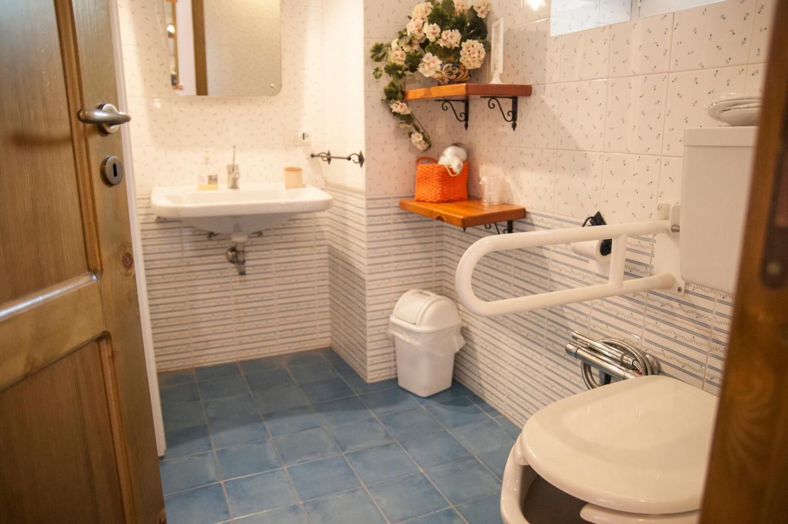 Antico Borgo Etneo Agriturismo Classic Double or Twin Room 2