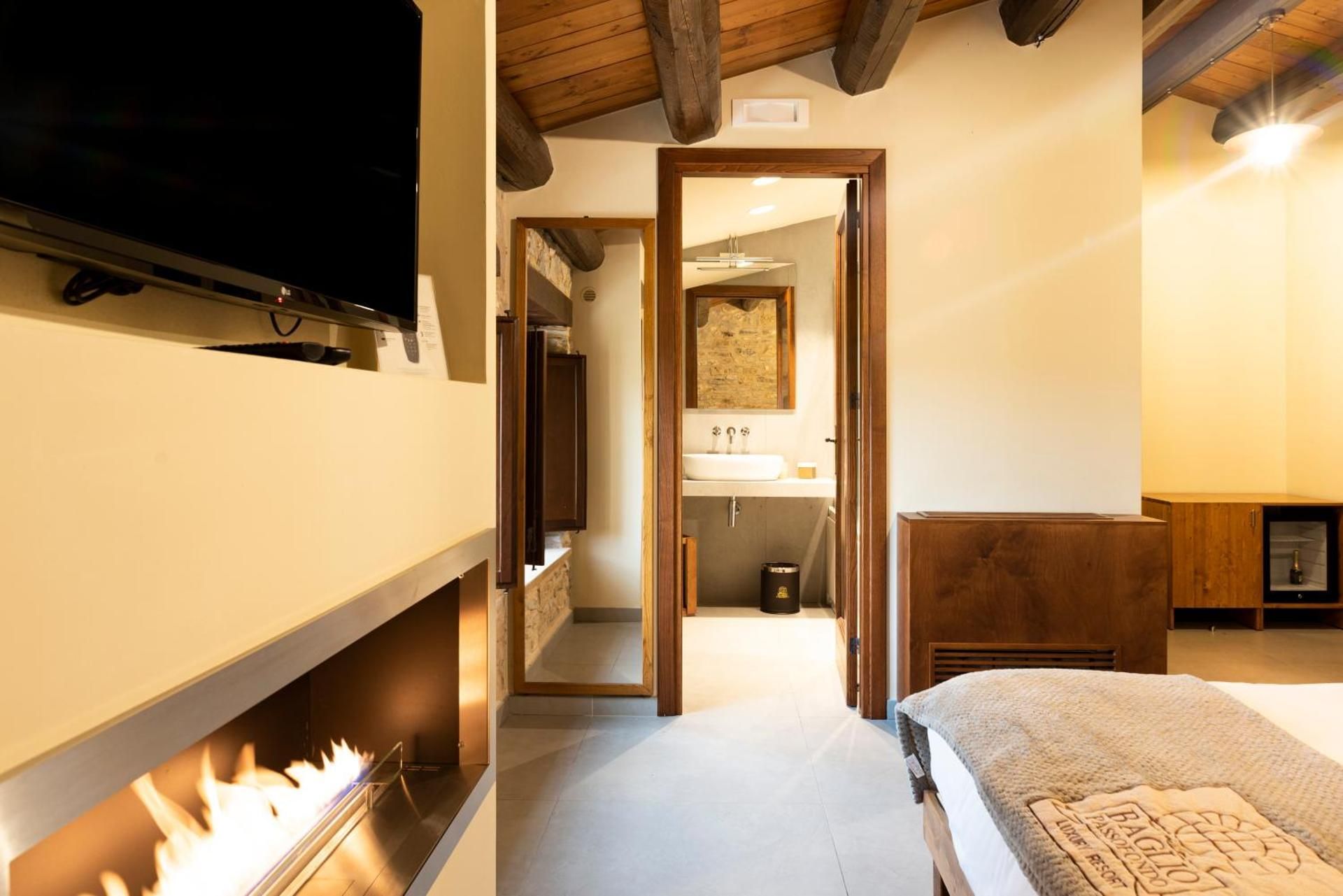 Suite with Spa Bath