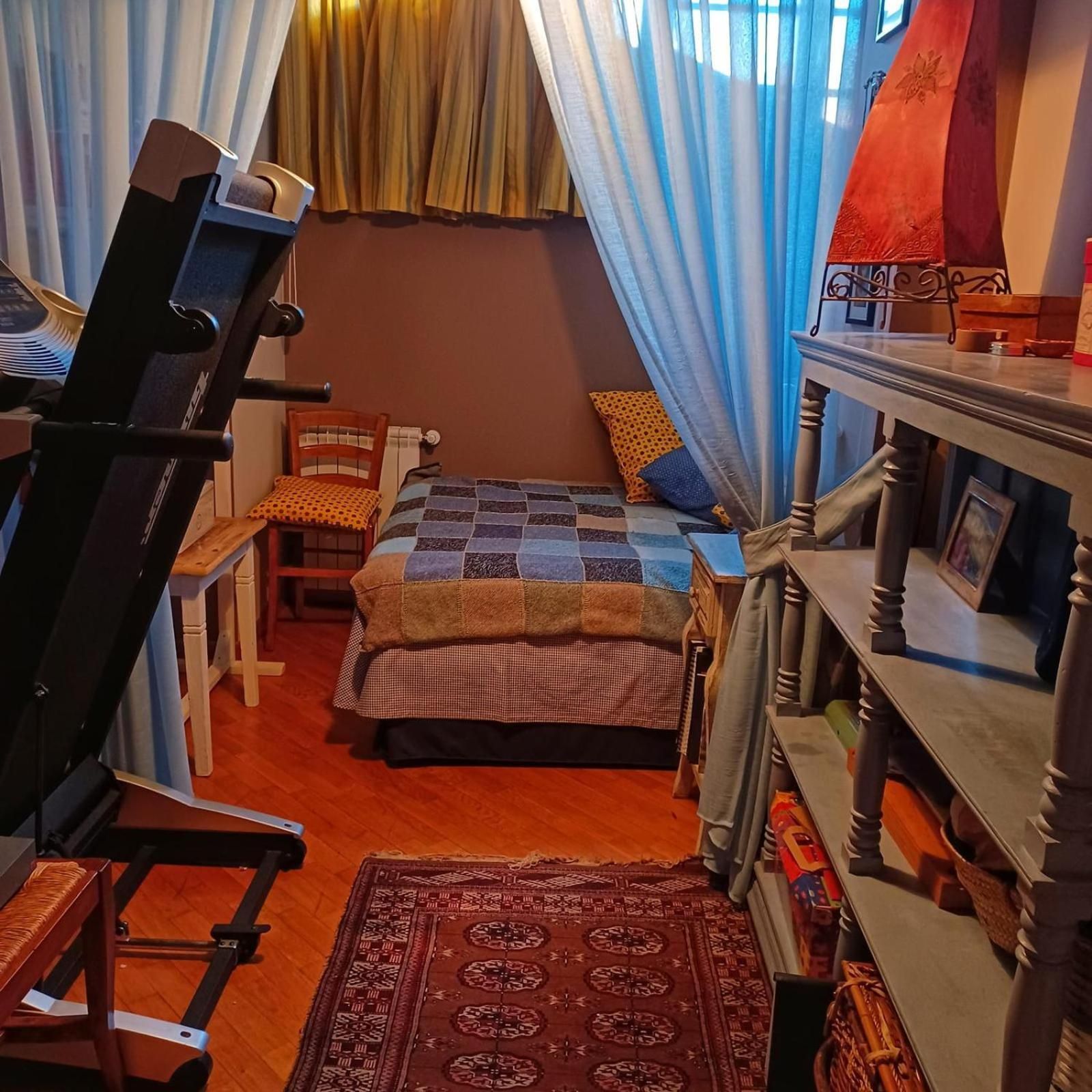 Single Room with Shared Bathroom