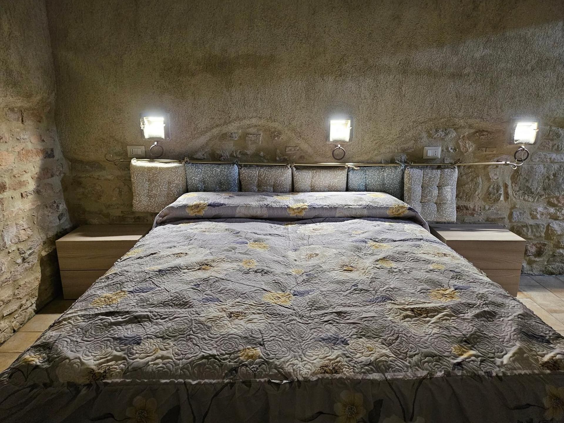 Twin Room with Mountain View