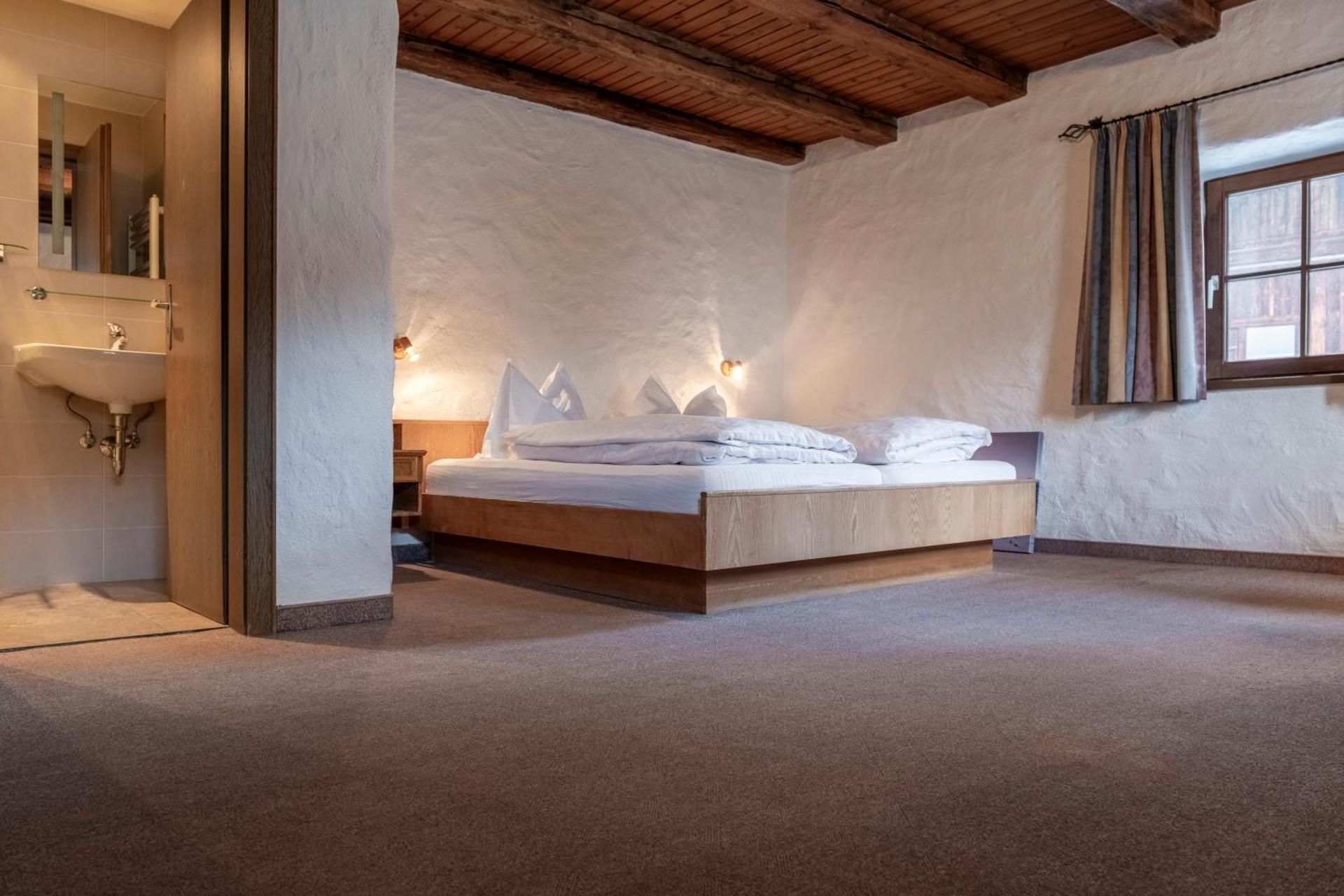 Double Room with Mountain View