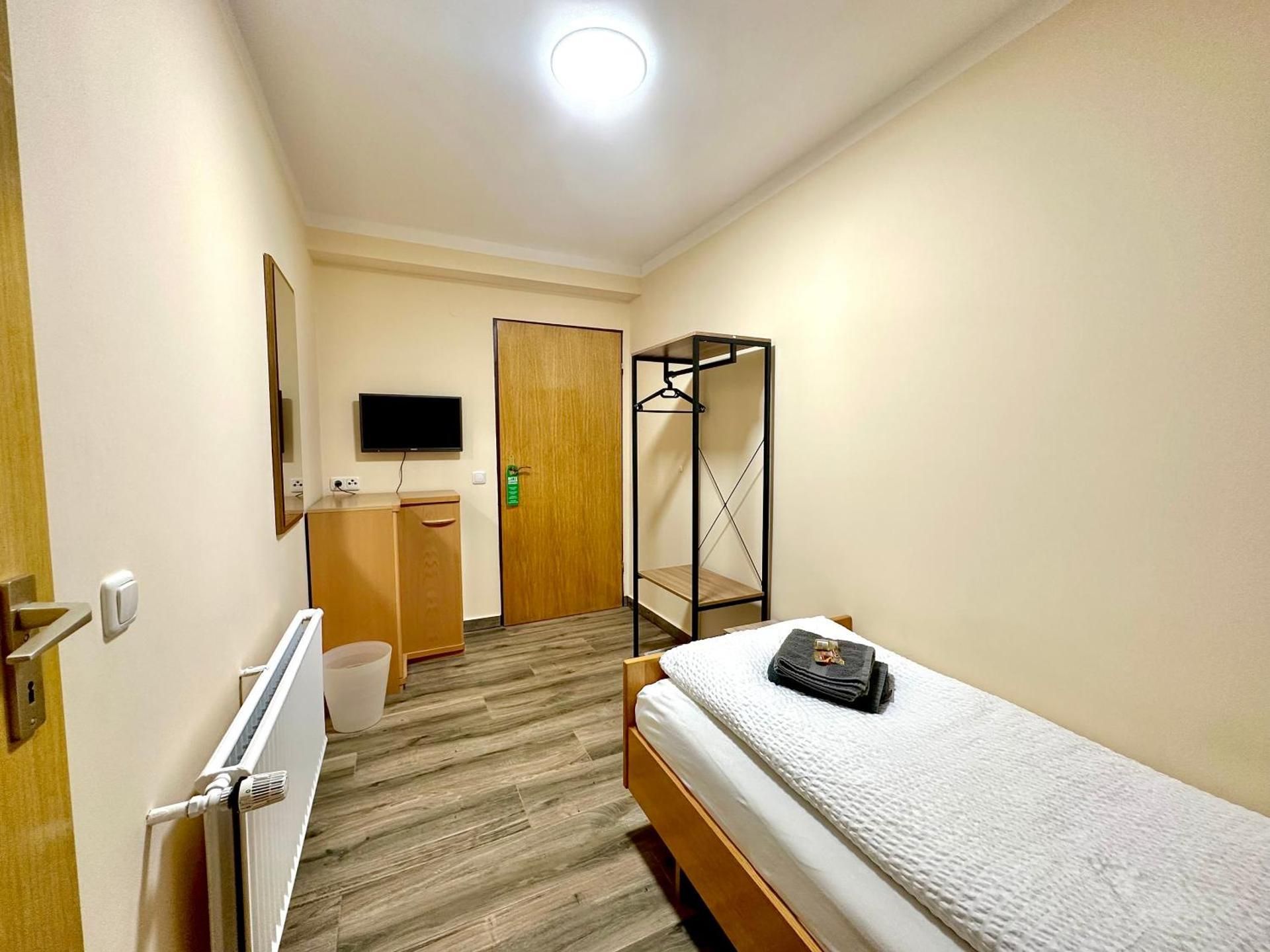Budget Single Room
