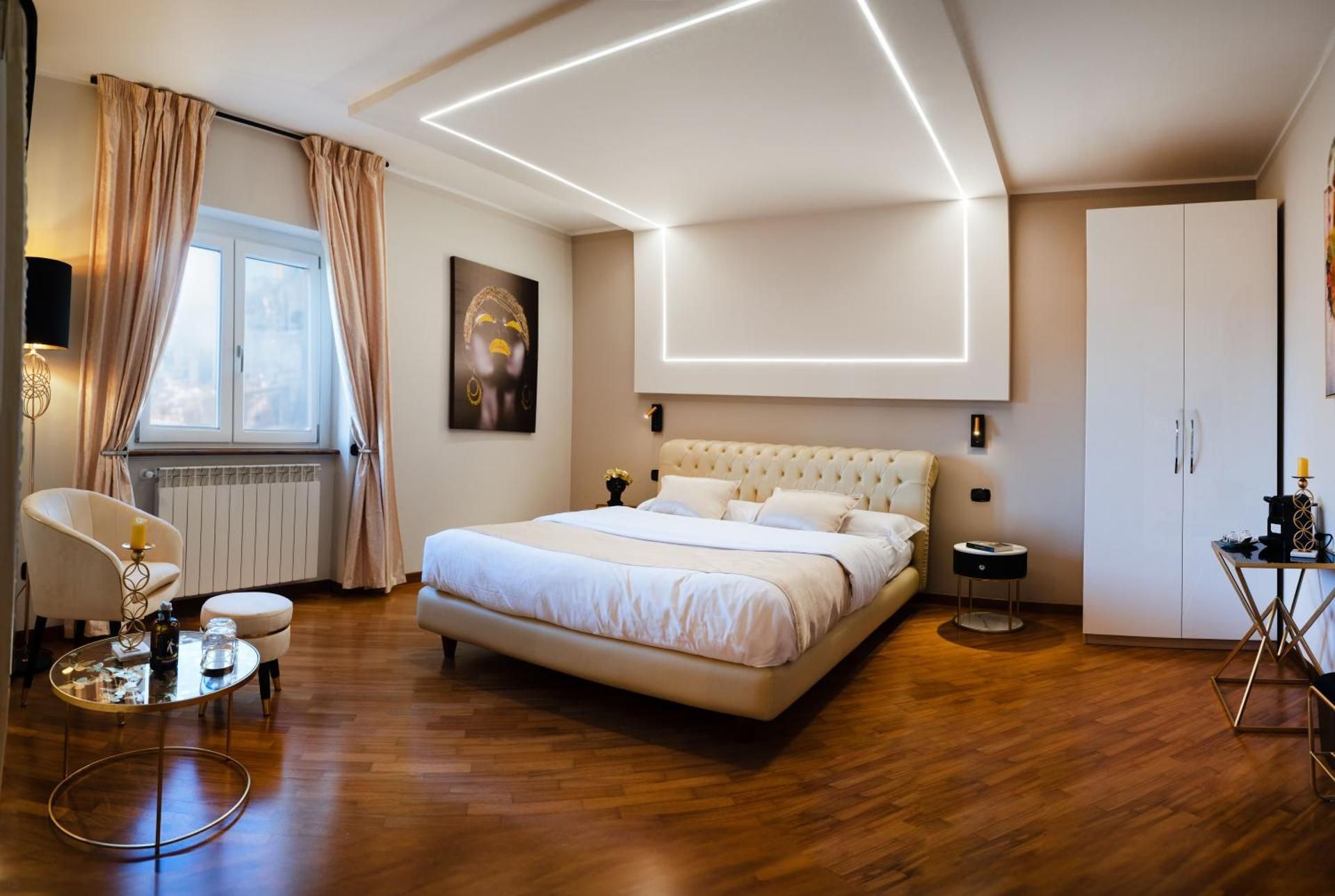 Deluxe King Room