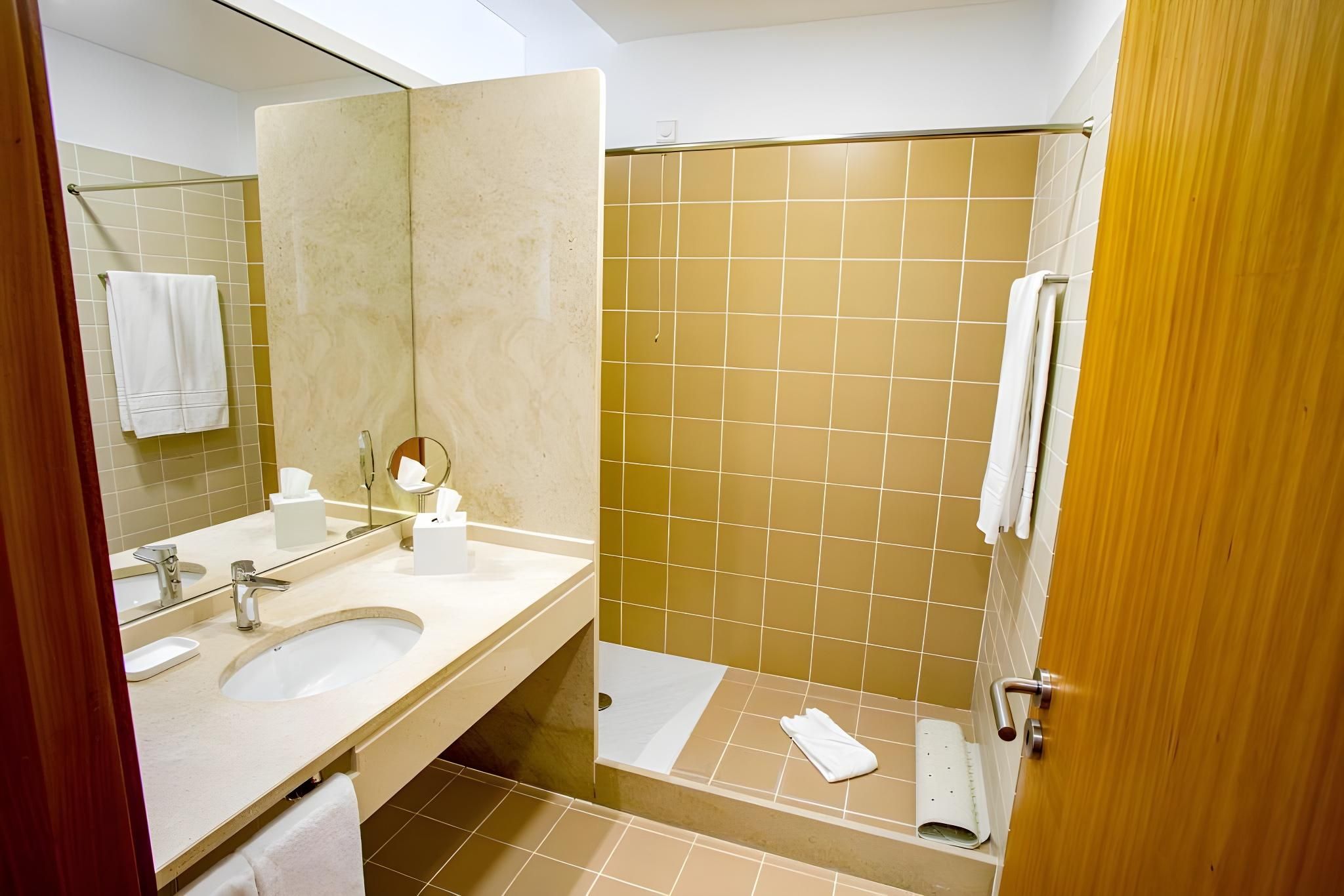 Double Room for 3 People