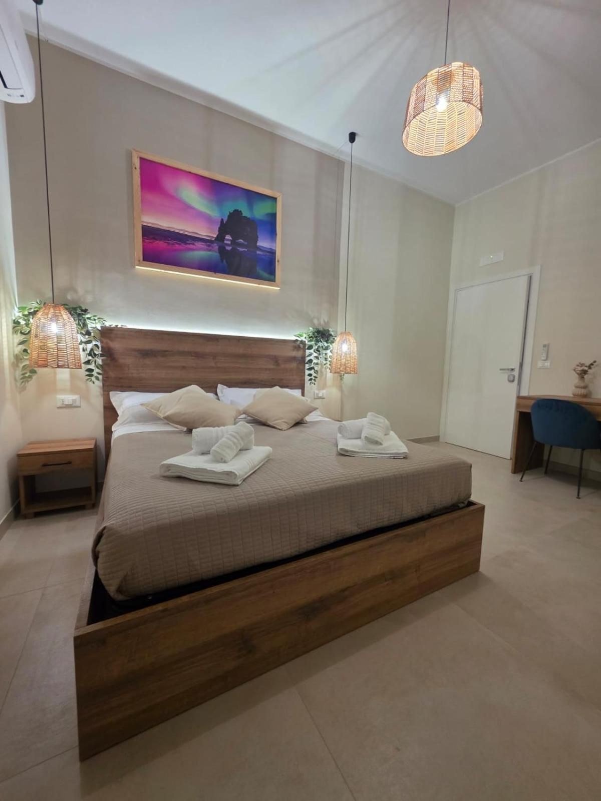 MARESIA Rooms