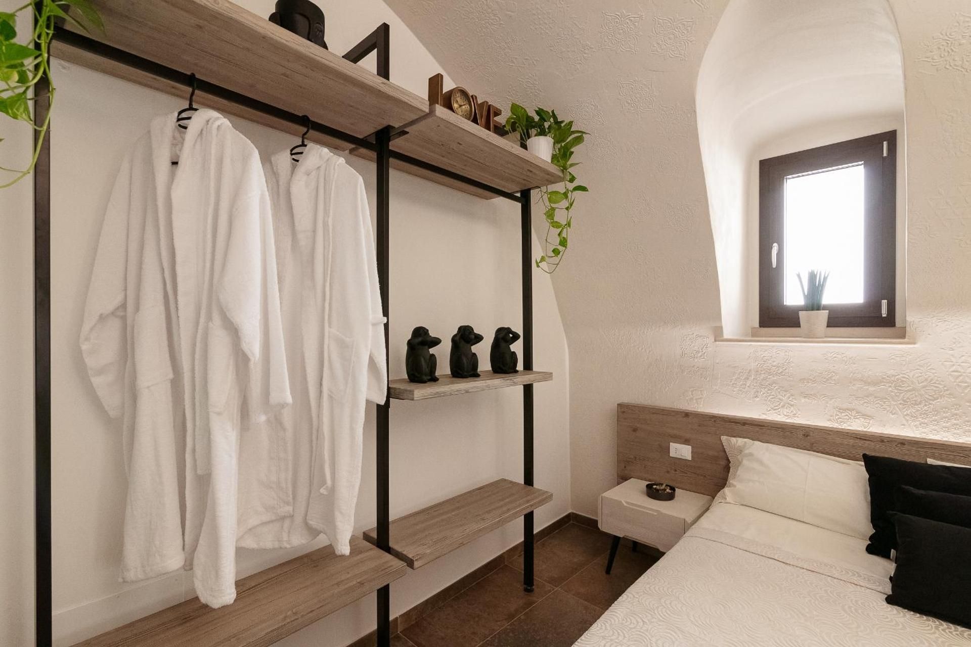 Queen Room with Spa Bath