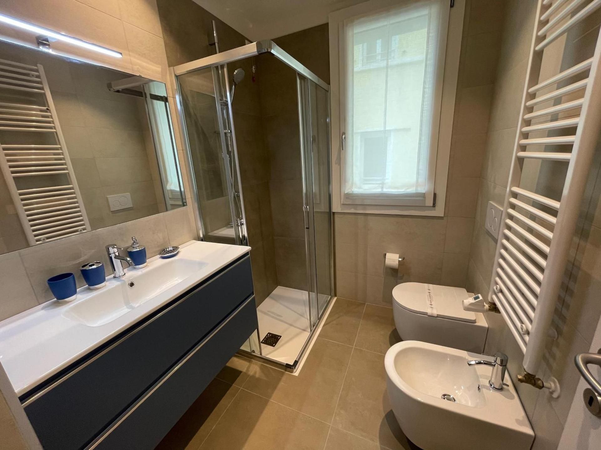 Superior Two-Bedroom Apartment with Terrace and Sea Front