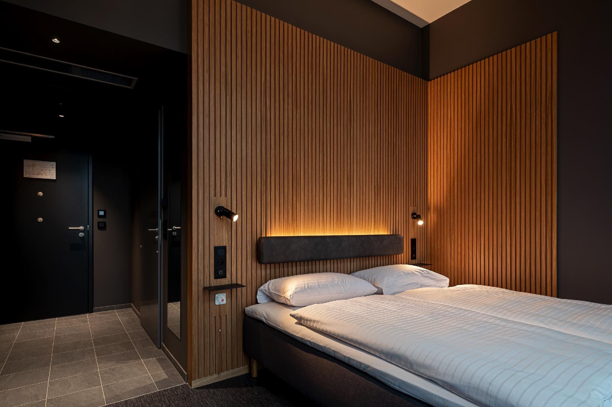 Zleep Hotel Frankfurt Airport Kelsterbach Handicapped Accessible Double Room