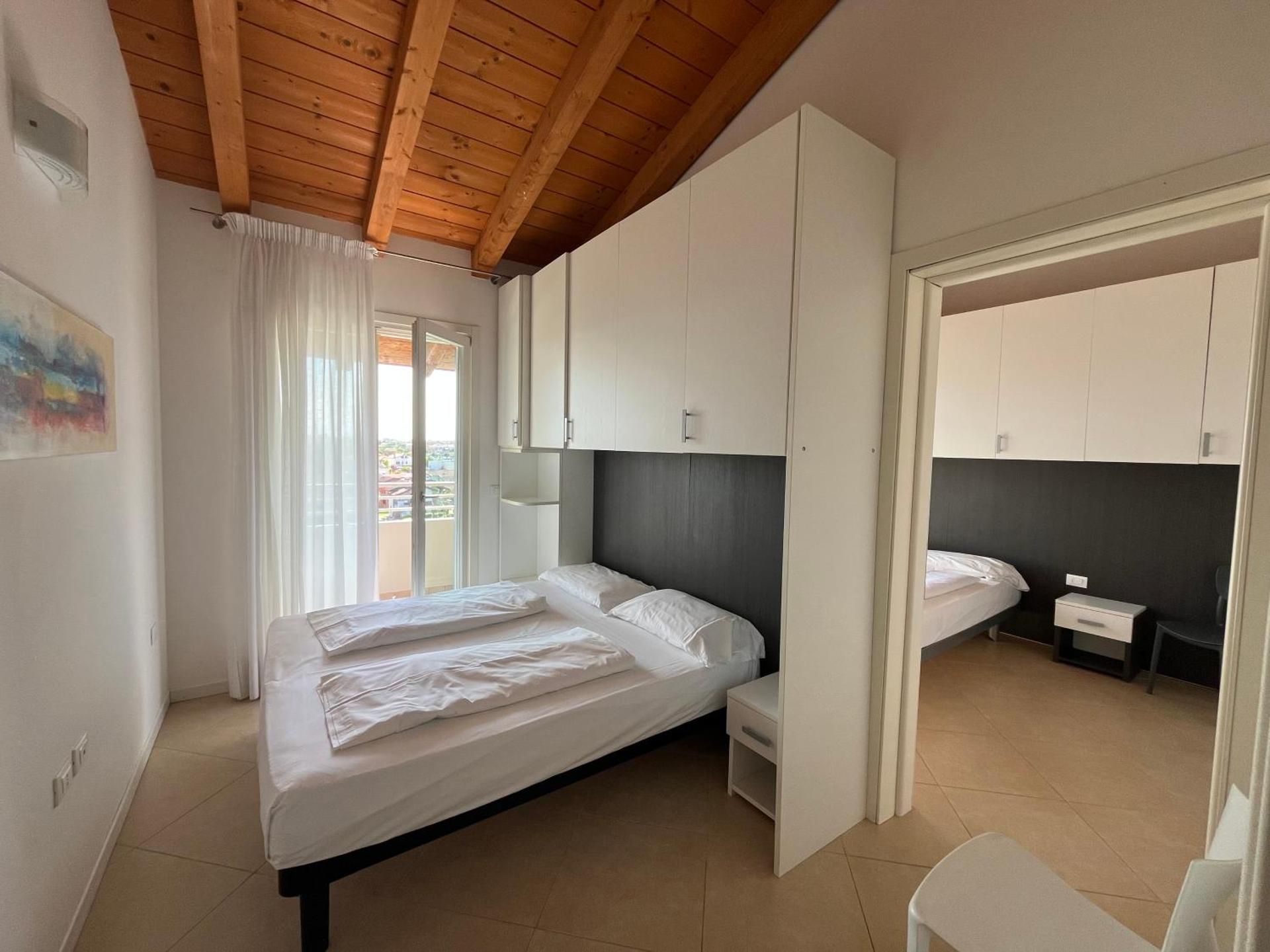 Two-Bedroom Apartment (6 Adults)