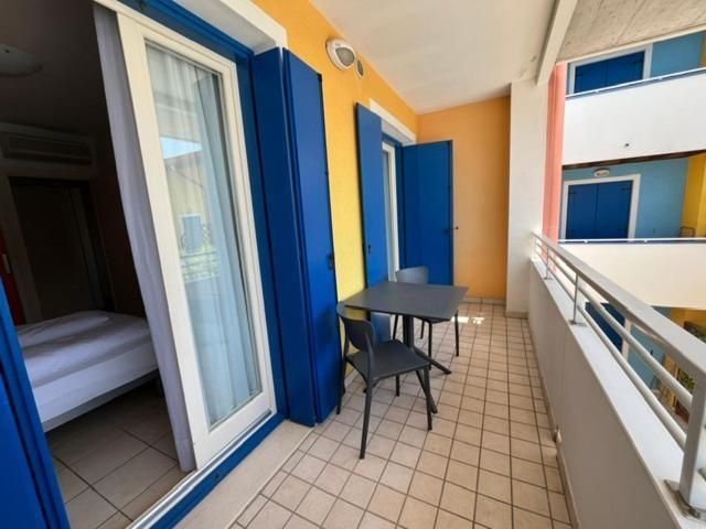 Apartment (3 Adults + 1 Child)