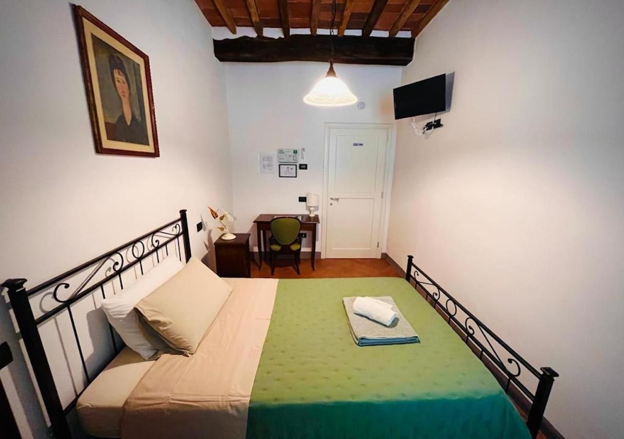 Single Room With Private Bathroom