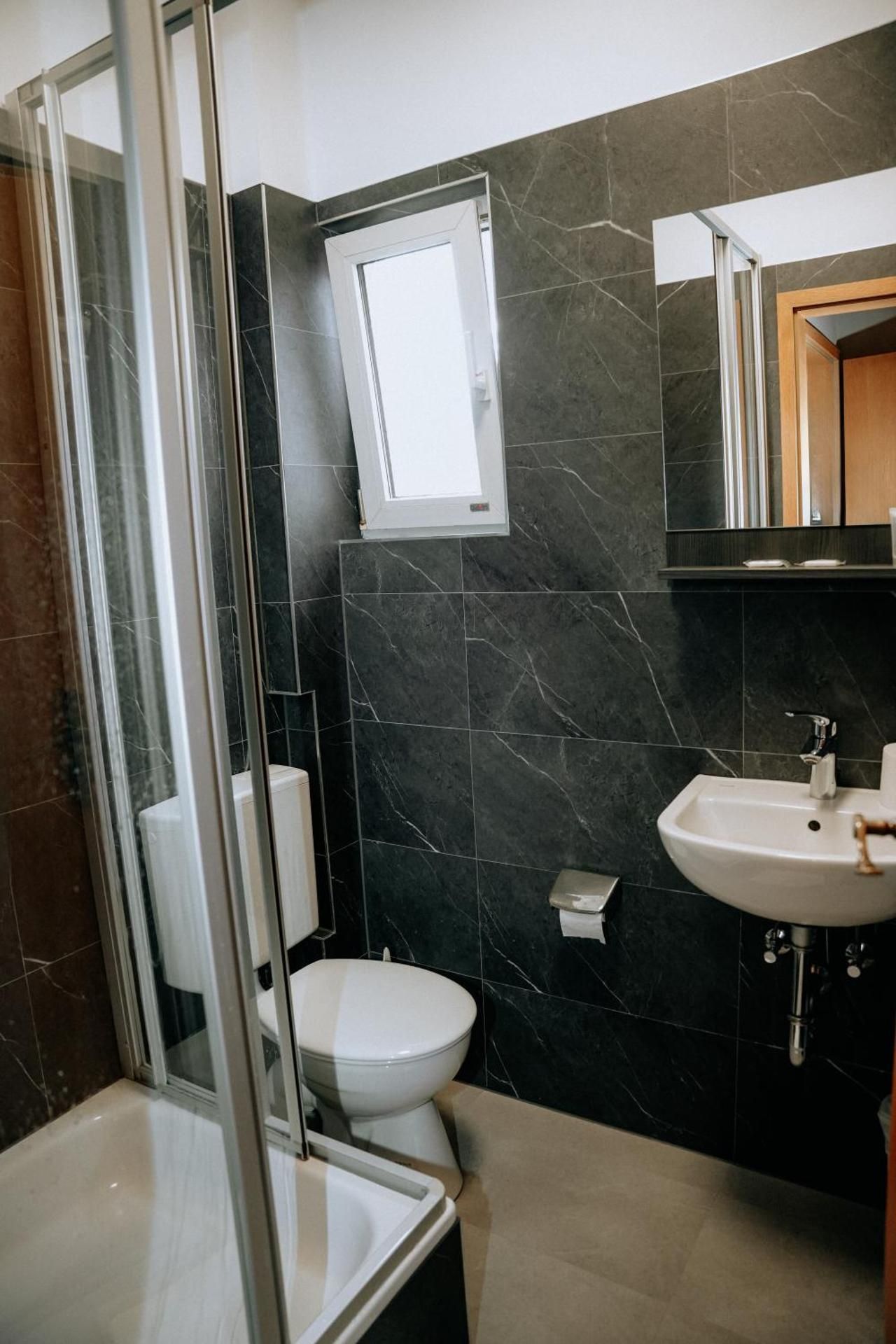 Budget Single Room