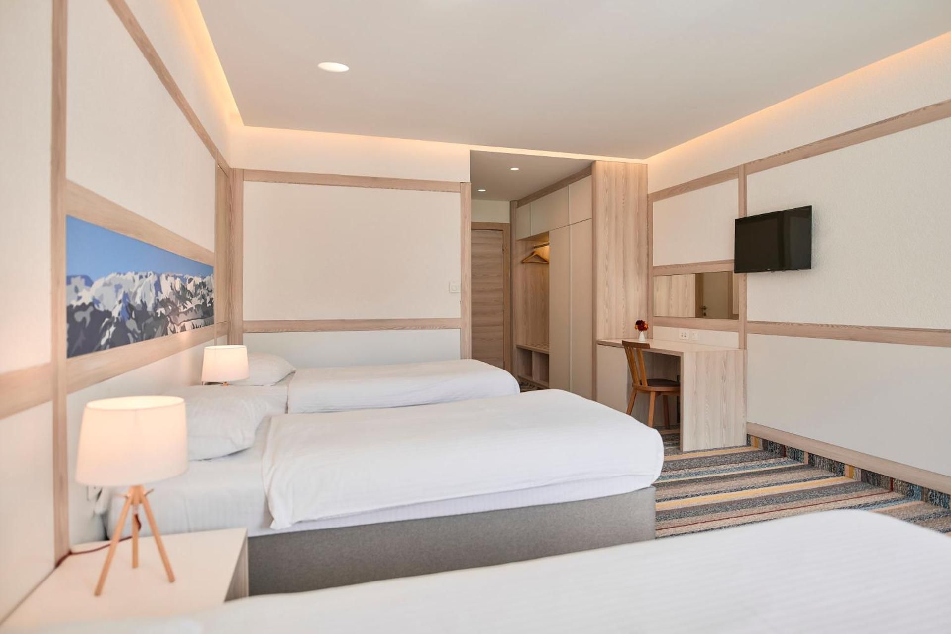 Triple Room