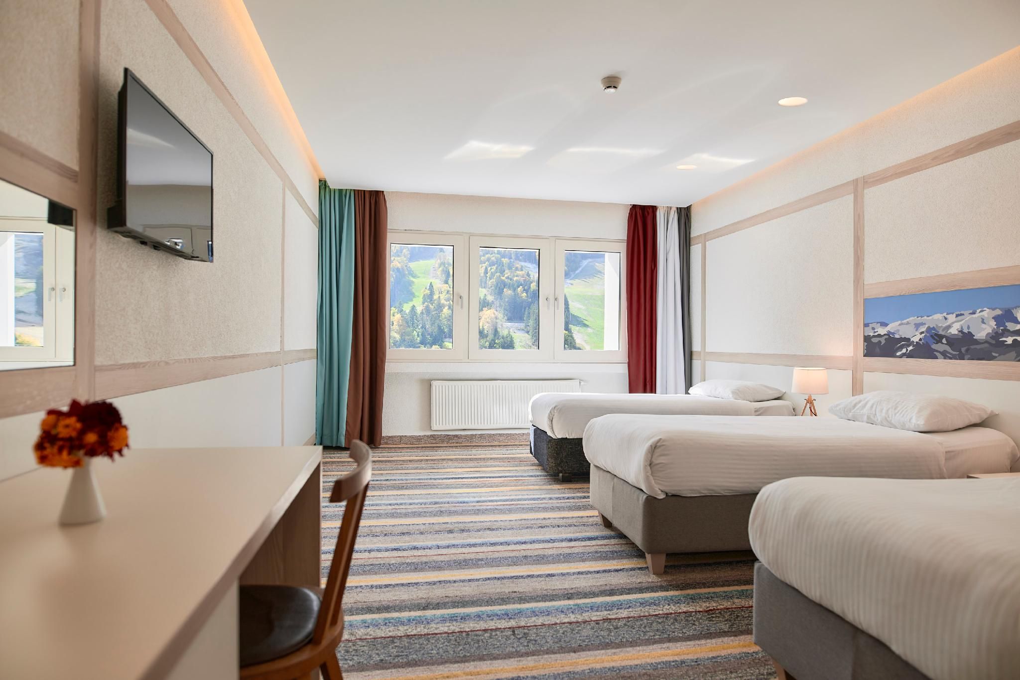 Triple Room with Mountain View