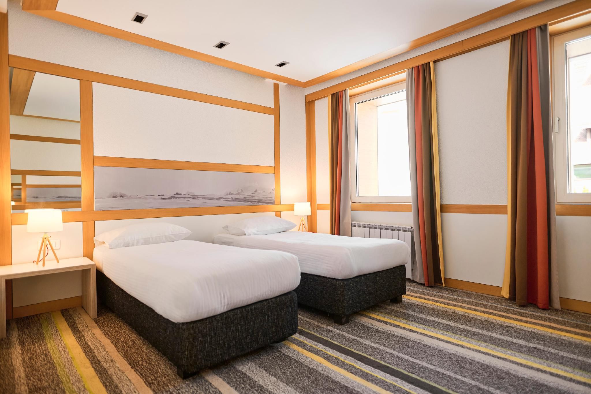 Deluxe Double or Twin Room
