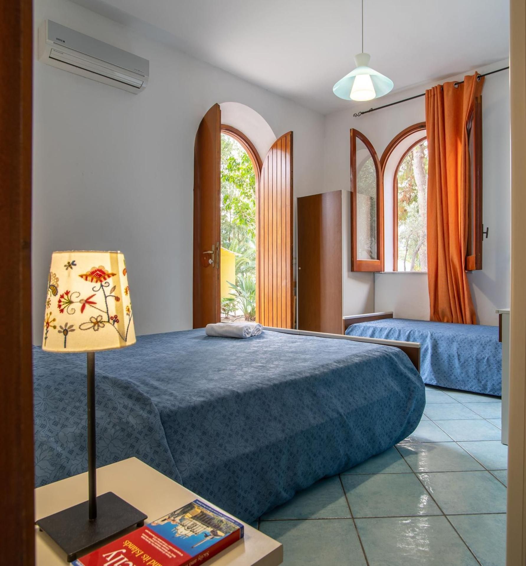 Triple Room with Sea View
