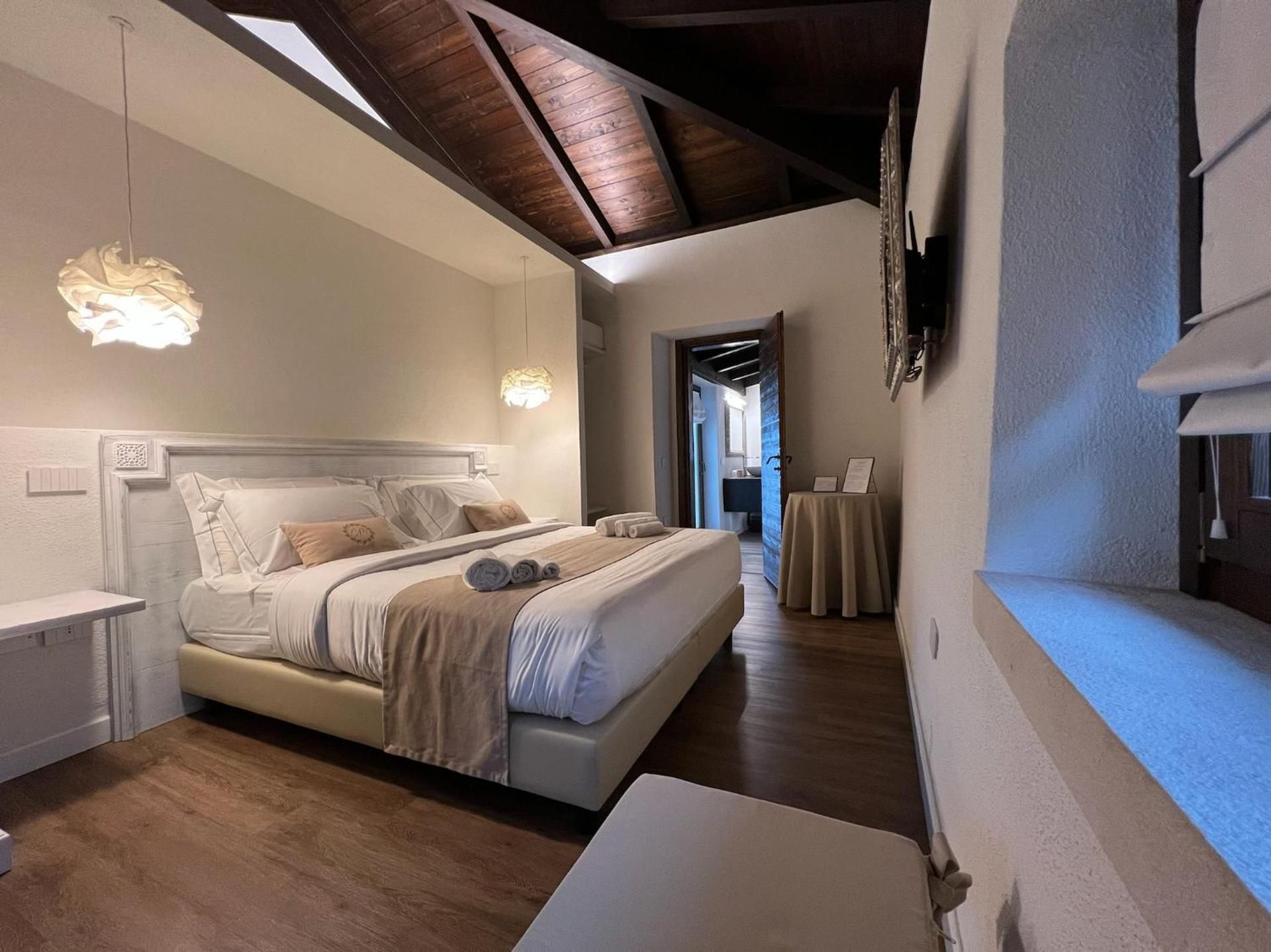 Standard Double or Twin Room with Garden View