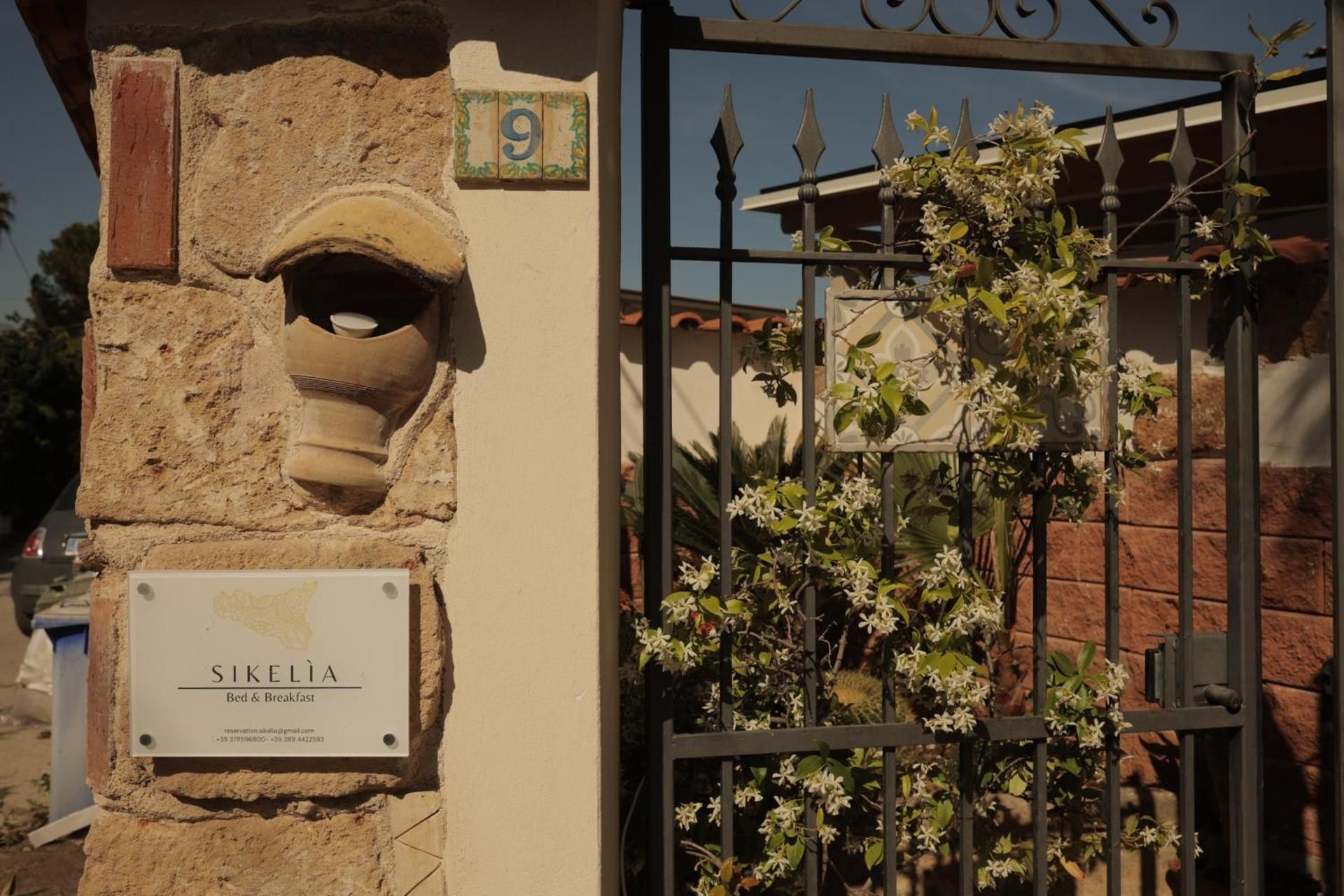 Sikelia Bed & Breakfast