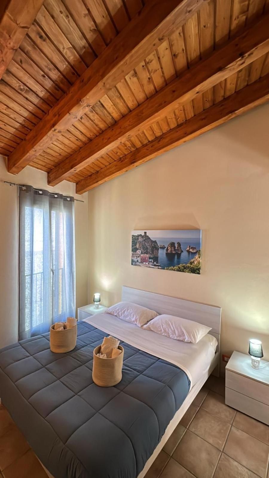 One-Bedroom Loft Apartment with Balcony