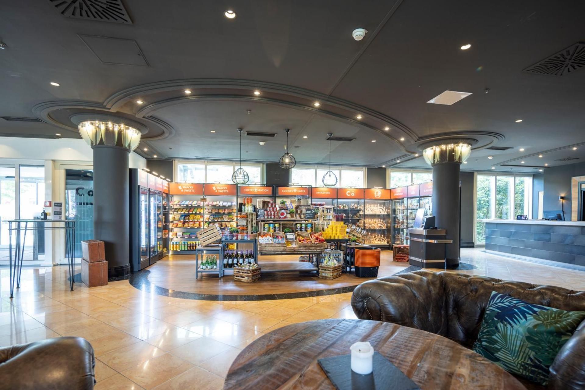 shared lounge/tv area