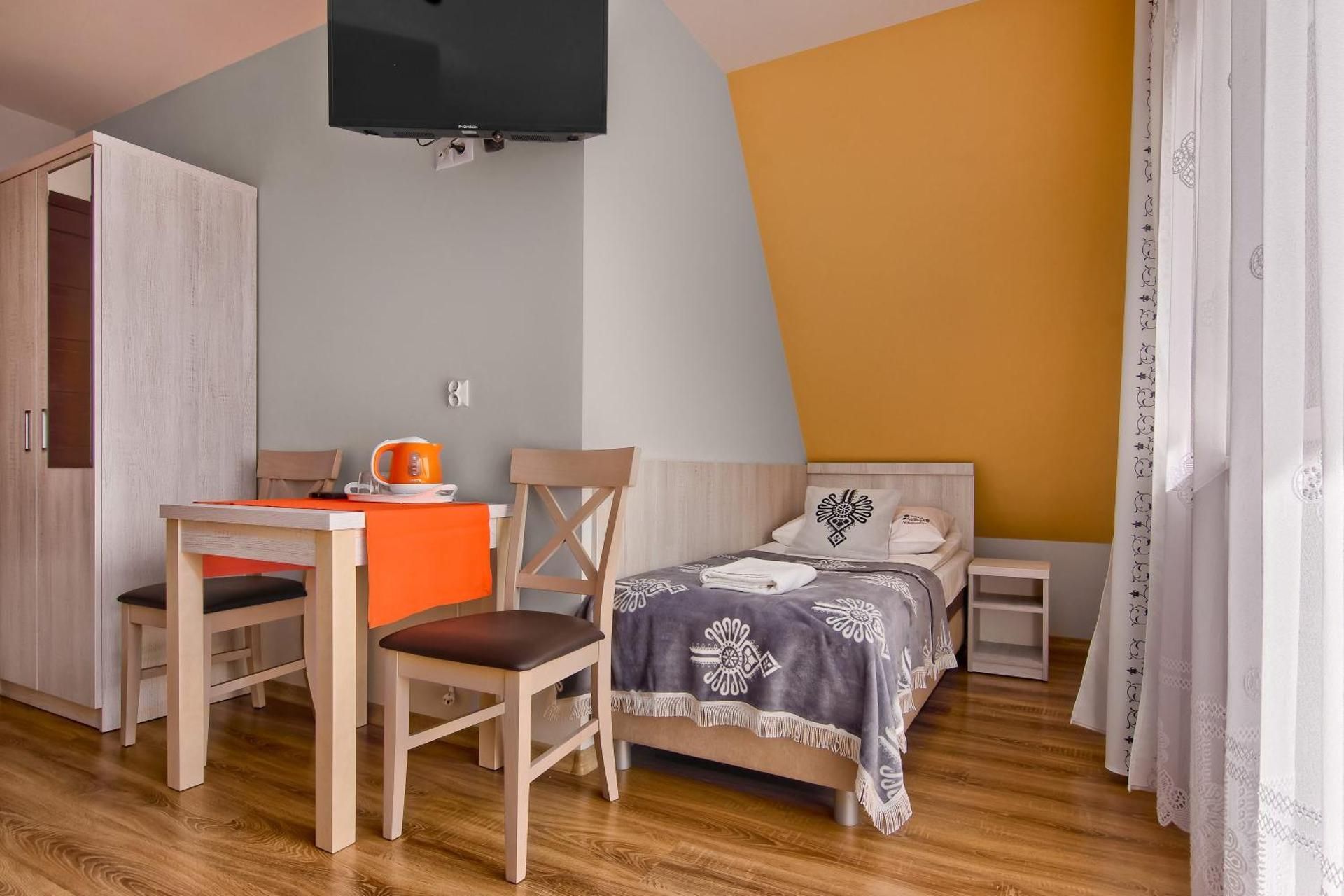 Triple Room with Private Bathroom