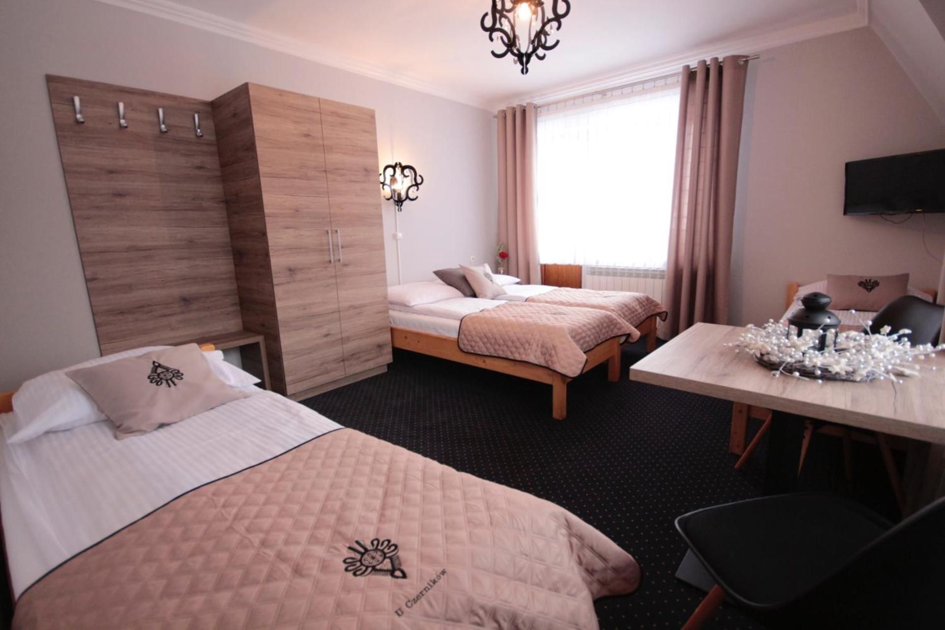 Quadruple Room with Private Bathroom
