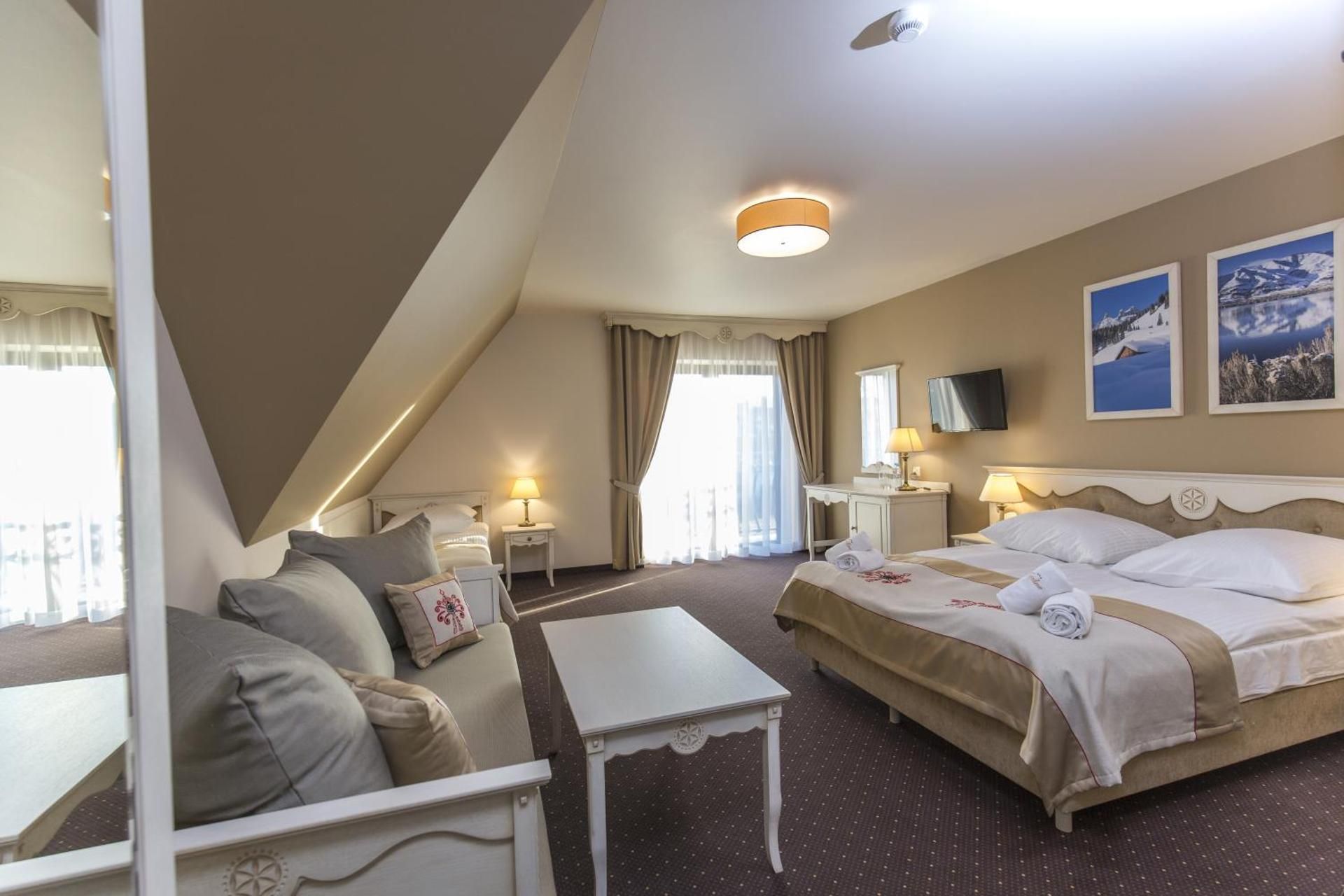 Deluxe Triple Room